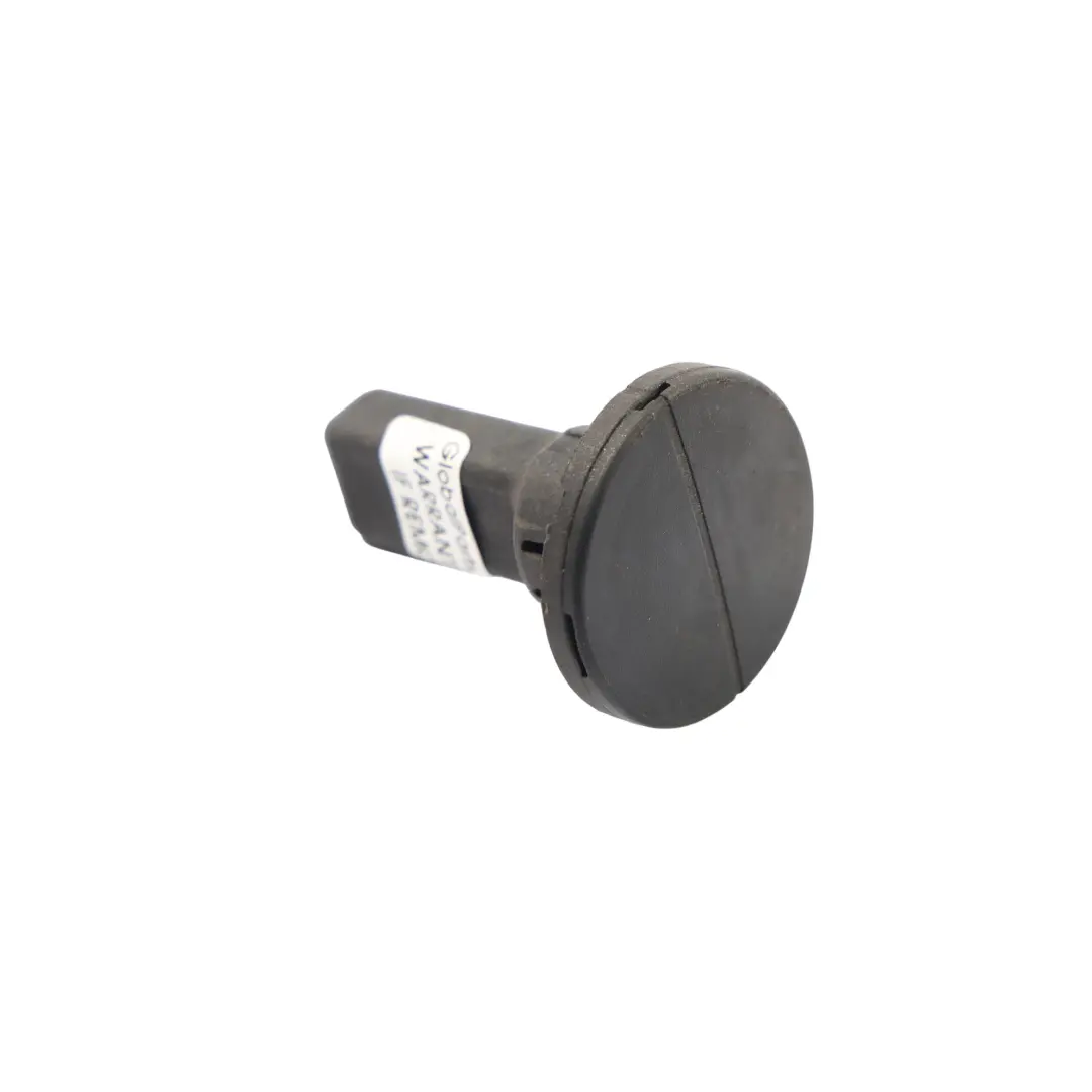Uchwyt Kołek Mocowanie Korek Chłodnicy Górny do BMW F20 F21 F30 F32 o numerze 7596922 BMW F20 F21 F30 F32 Uchwyt Kołek Mocowanie Korek Chłodnicy Górny - SKU 7596922 - Numer Części 7596922