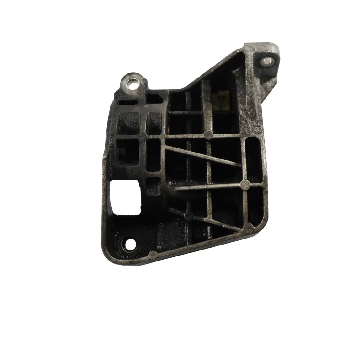 M57N2 Wspornik Mocowanie Pompy Wspomagania do BMW X5 X6 E70 E71 o numerze 7799862 BMW X5 X6 E70 E71 M57N2 Wspornik Mocowanie Pompy Wspomagania - SKU 7799862-1 - Numer Części 7799862