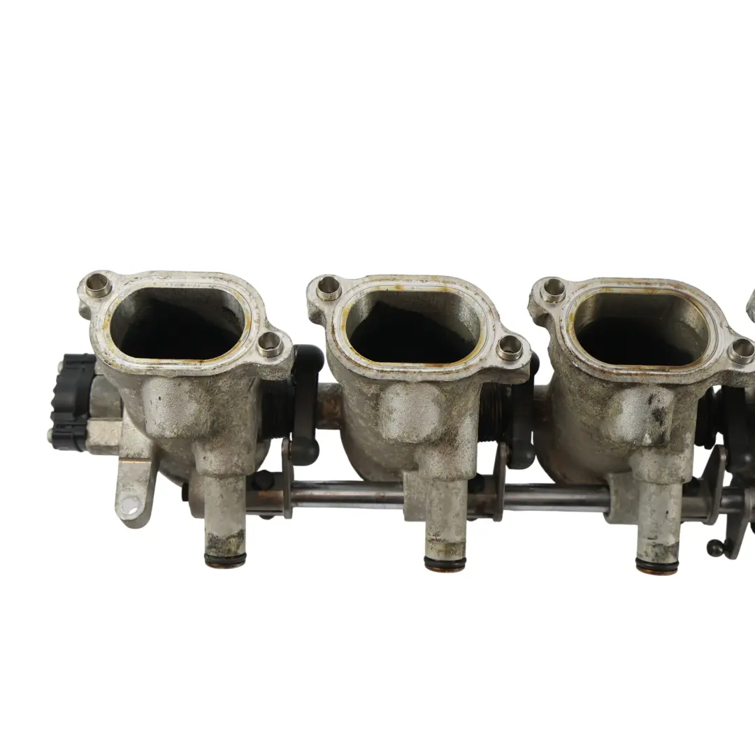 Boîtier Papillon Manuel Essence 7830481 7832172 pour BMW E36 E46 E85 E86 à propos du numéro de pièce 7838121 BMW E36 E46 E85 E86 Boîtier Papillon Manuel Essence 7830481 7832172 - SKU 7838121 - Numéro de pièce 7838121