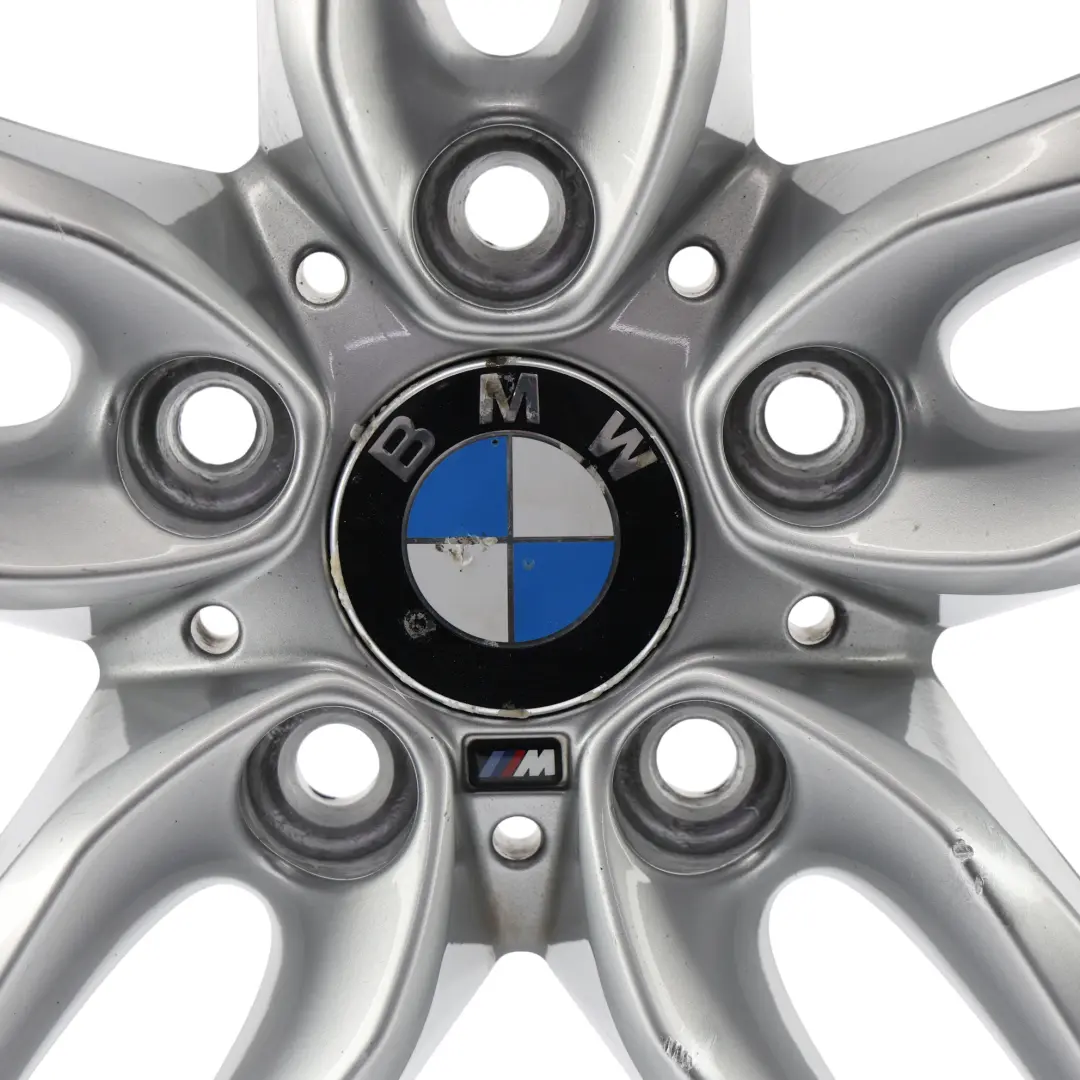 llanta trasera aleación plata 18 "ET:52 8J M doble radio 461 para BMW F20 F21 con número de pieza 7846785 BMW F20 F21 llanta trasera aleación plata 18 "ET:52 8J M doble radio 461 - SKU 7846785-3 - Número de pieza 7846785