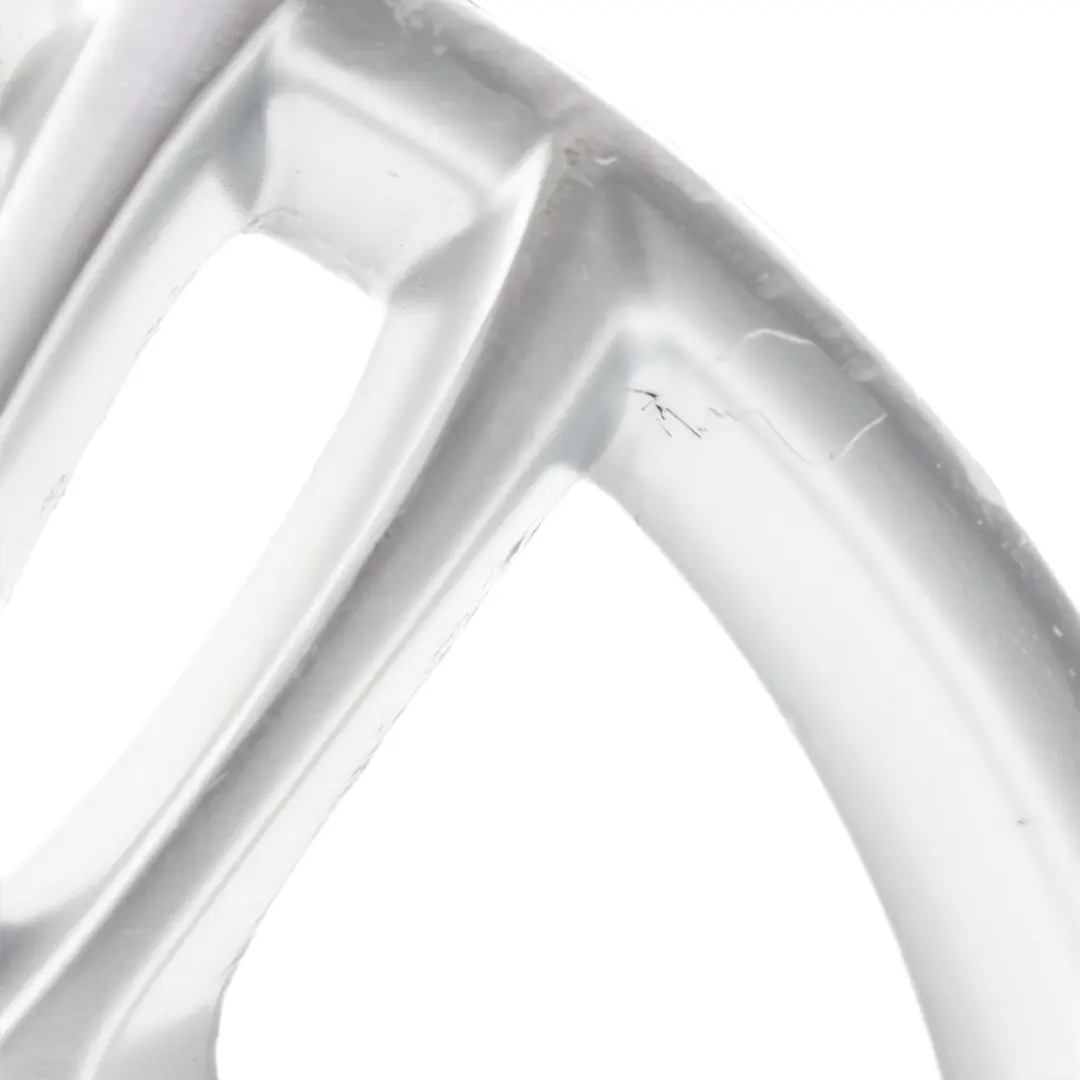 Felga Aluminiowa Srebrna 18" 8,5J do BMW E81 E87 o numerze 7891051 BMW E81 E87 Felga Aluminiowa Srebrna 18" 8,5J - SKU 7891051-2 - Numer Części 7891051