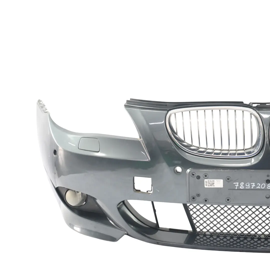 M-Pakiet Zderzak Przedni Platingrau Metallic A68 do BMW E60 o numerze 7897208 BMW E60 M-Pakiet Zderzak Przedni Platingrau Metallic A68 - SKU 7897208-PG - Numer Części 7897208