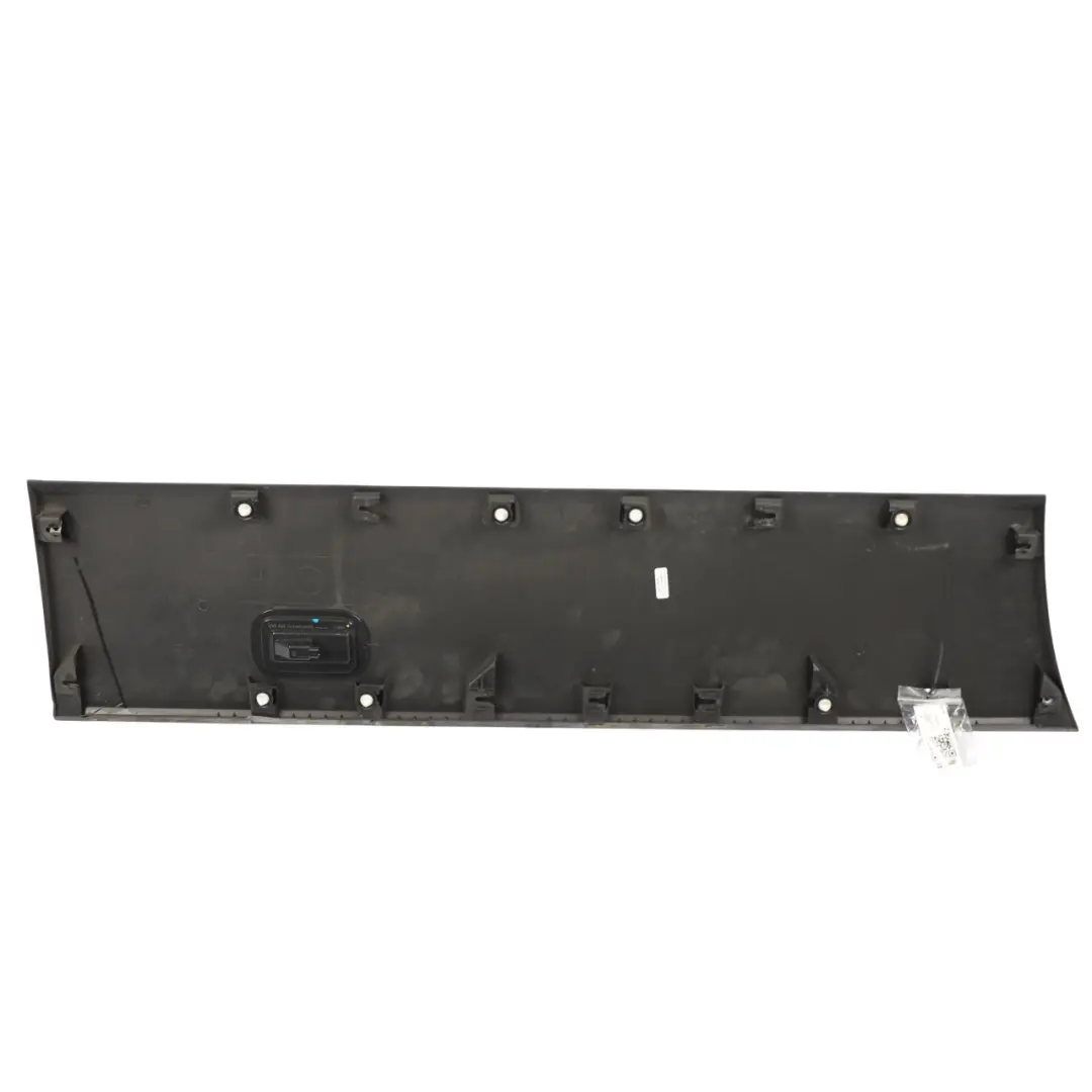 Mk2 Listwa Drzwi Przednia Prawa do Volkswagen Crafter o numerze 7C0854940 Volkswagen Crafter Mk2 Listwa Drzwi Przednia Prawa - SKU 7C0854940E - Numer Części 7C0854940