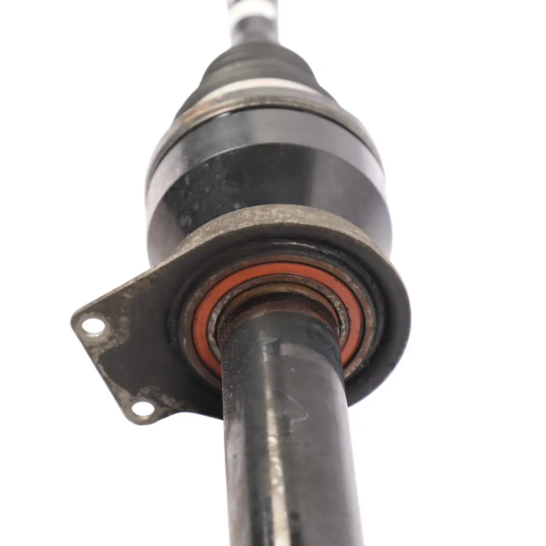 Front Axle Driveshaft Right O/S 2.5 TDI to VW Volkswagen Transporter T5 with Part number 7E0407272BB VW Volkswagen Transporter T5 Front Axle Driveshaft Right O/S 2.5 TDI - SKU 7E0407272BB - Part number 7E0407272BB