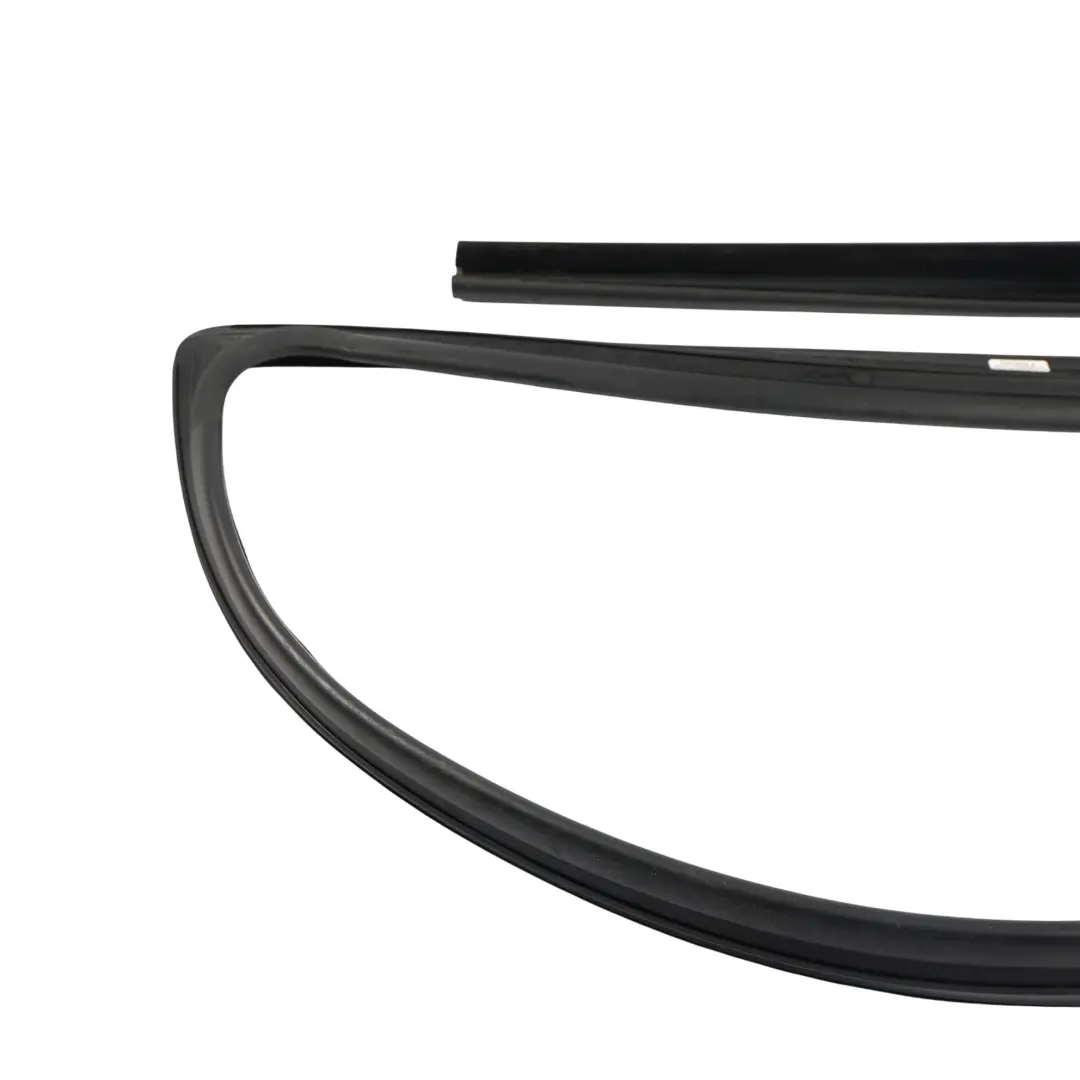 Türfenster Dichtung Führung Rechts 7E0837434 für Volkswagen Transporter T5 mit Teilenummer 7E0837434C Volkswagen Transporter T5 Türfenster Dichtung Führung Rechts 7E0837434 - SKU 7E0837434C - Teilenummer 7E0837434C