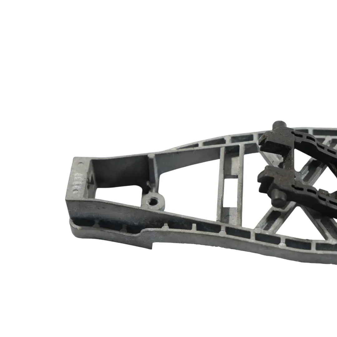 Volkswagen Transporter T6 Türgriff Halterung Vorne Rechts - SKU 7E0837886C - Teilenummer 7E0837886C