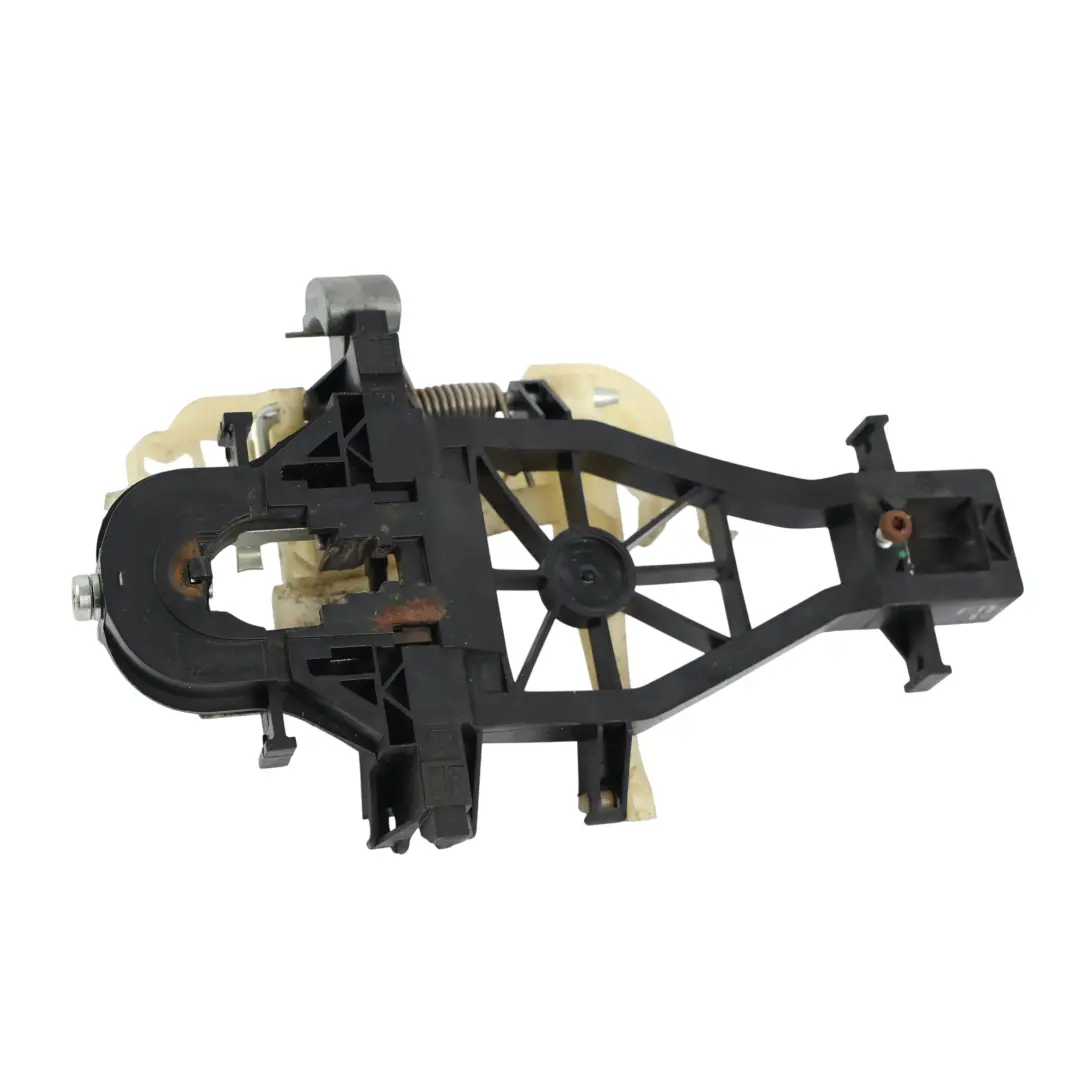 Soporte Manija Puerta Corredera Derecha para Volkswagen Transporter T5 con número de pieza 7E0843352E Volkswagen Transporter T5 Soporte Manija Puerta Corredera Derecha - SKU 7E0843352E - Número de pieza 7E0843352E