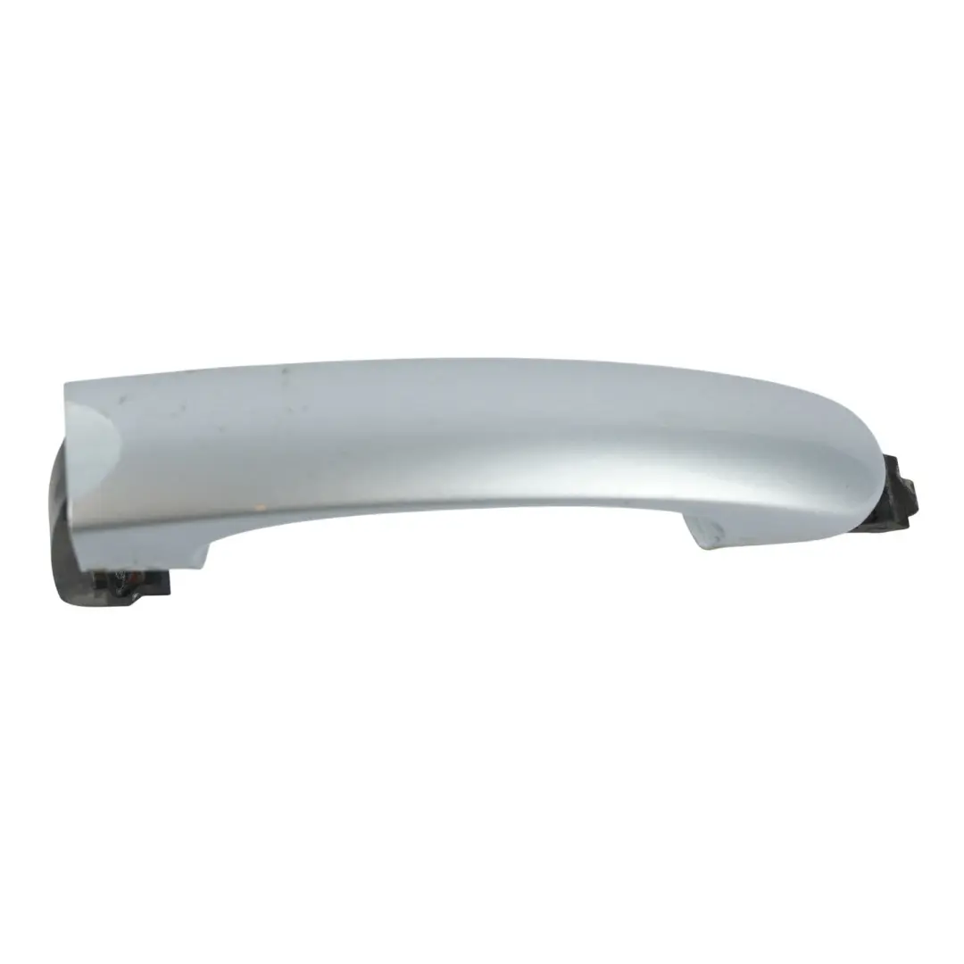 Maniglia Porta Sinistra Destra Argento Reflex A7W per Volkswagen Transporter T5 con numero di parte 7E0843703B Volkswagen Transporter T5 Maniglia Porta Sinistra Destra Argento Reflex A7W - SKU 7E0843703B-RES - Numero di parte 7E0843703B