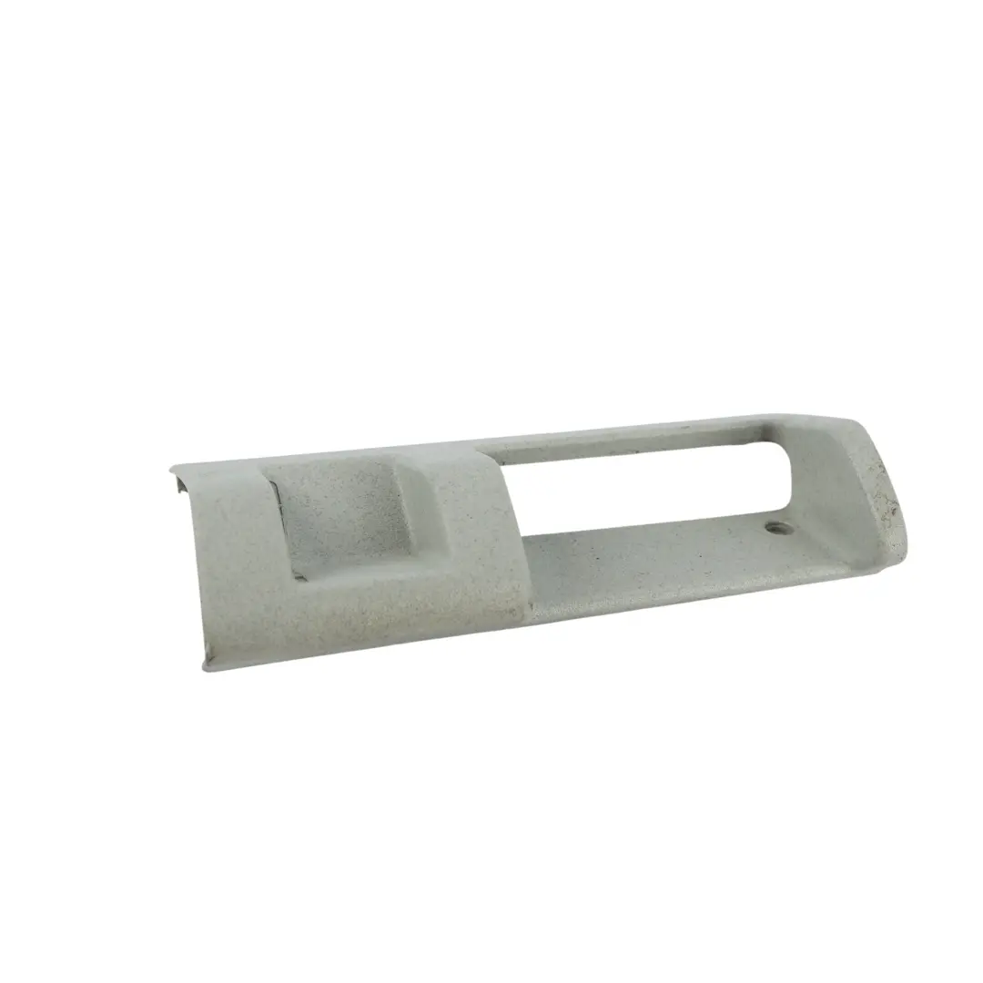 Tirador Puerta Corredera Izquierda Gris para Volkswagen Transporter T5 con número de pieza 7E5867619B Volkswagen Transporter T5 Tirador Puerta Corredera Izquierda Gris - SKU 7E5867619B - Número de pieza 7E5867619B