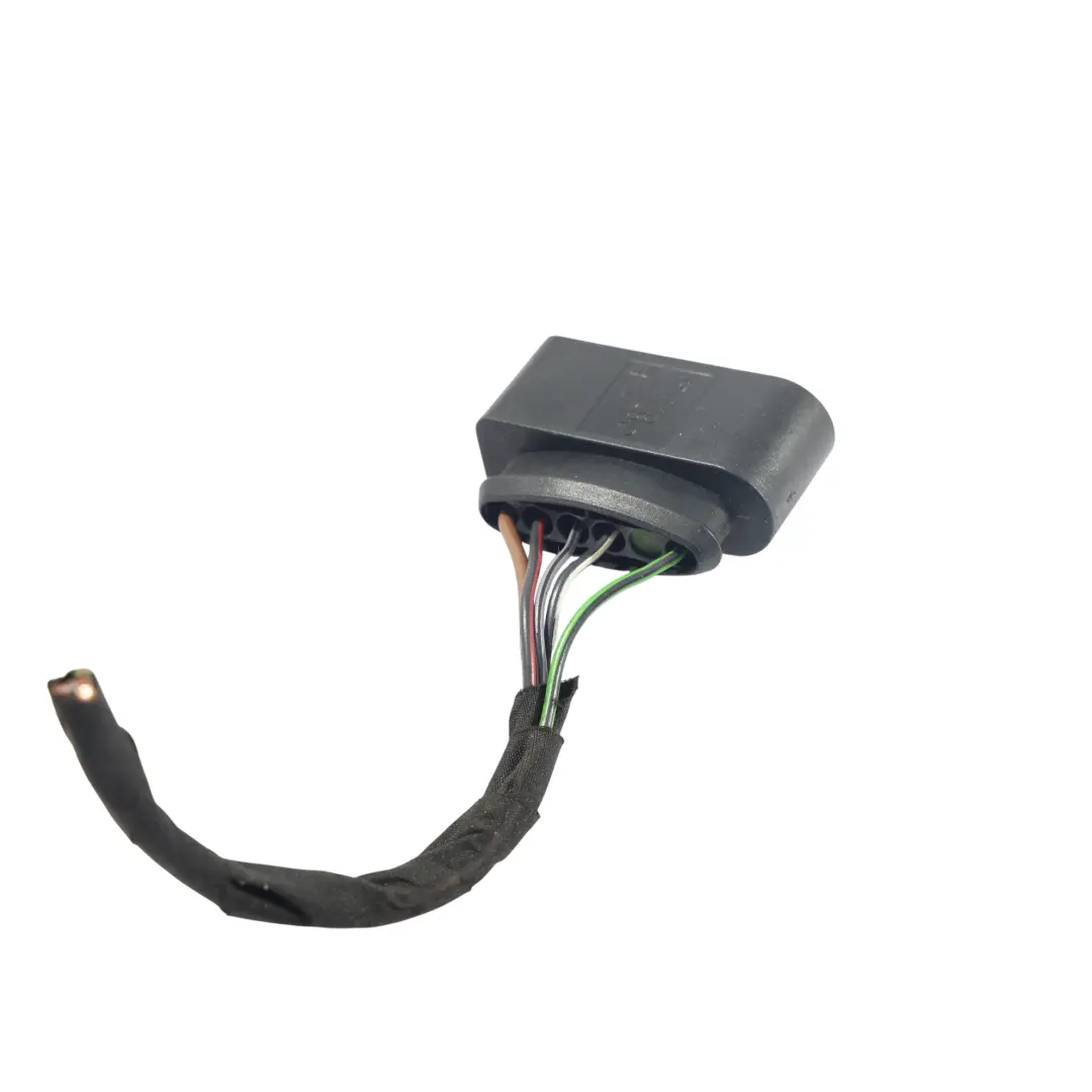 Cablaggio Fanale Posteriore Sinistro per Volkswagen Transporter T5 con numero di parte 7E5945095C Volkswagen Transporter T5 Cablaggio Fanale Posteriore Sinistro - SKU 7E5945095C-2 - Numero di parte 7E5945095C