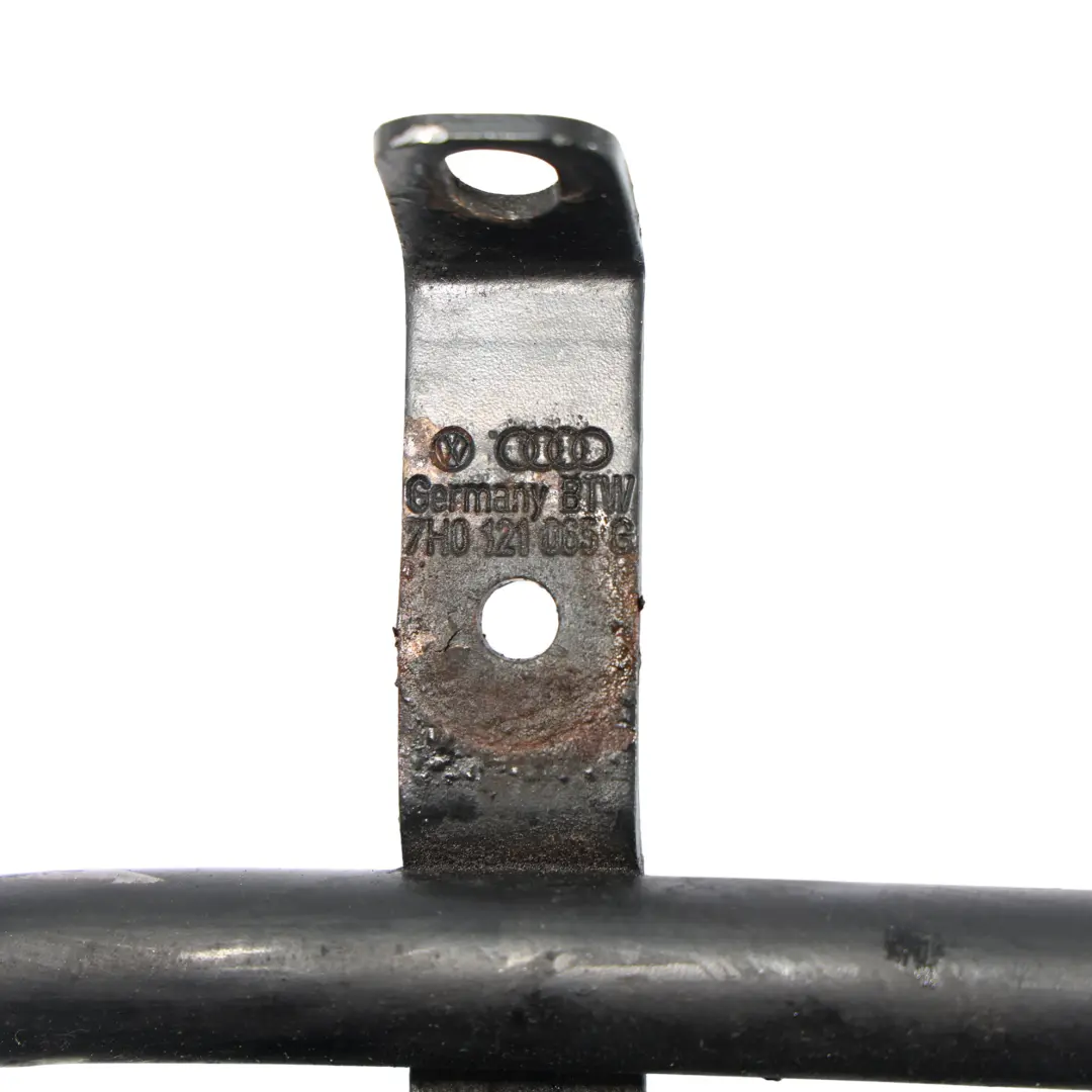 Tuyau Eau Refroidissement 2.5 TDI pour Volkswagen Transporter T5 à propos du numéro de pièce 7H0121065P Volkswagen Transporter T5 Tuyau Eau Refroidissement 2.5 TDI - SKU 7H0121065P - Numéro de pièce 7H0121065P