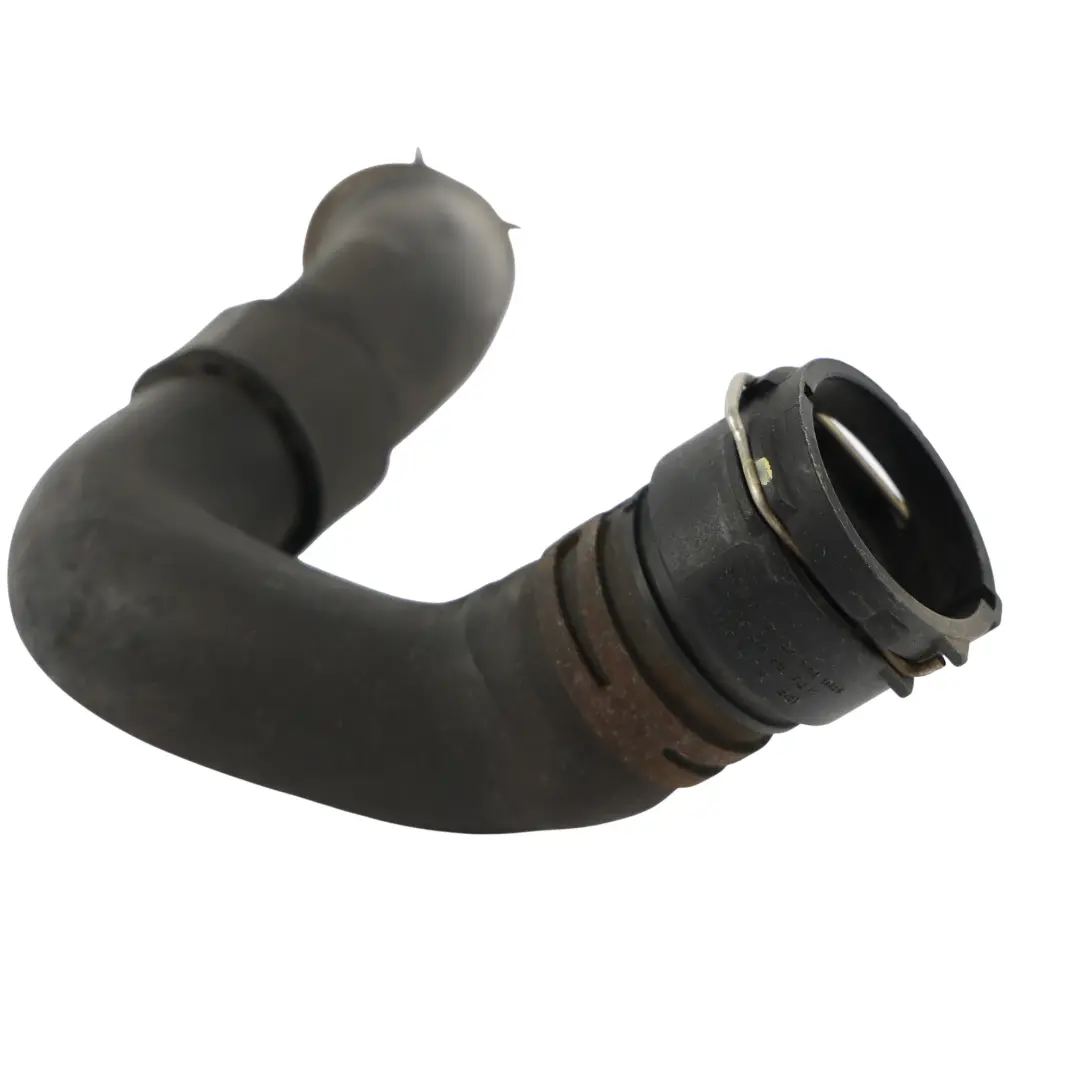 Tubo Radiatore Superiore per Volkswagen Transporter T5 2.5 TDI con numero di parte 7H0122101E Volkswagen Transporter T5 2.5 TDI Tubo Radiatore Superiore - SKU 7H0122101E - Numero di parte 7H0122101E