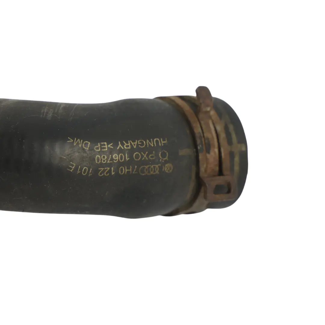 Top Radiator Coolant Hose Pipe to VW Volkswagen Transporter T5 2.5 TDI with Part number 7H0122101E VW Volkswagen Transporter T5 2.5 TDI Top Radiator Coolant Hose Pipe - SKU 7H0122101E - Part number 7H0122101E