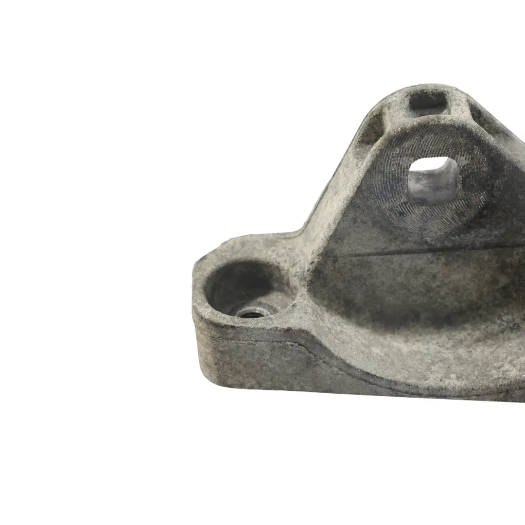 Volkswagen Transporter T5 Support Moteur Droit 2.5 TDI - SKU 7H0199207C - Numéro de pièce 7H0199207C