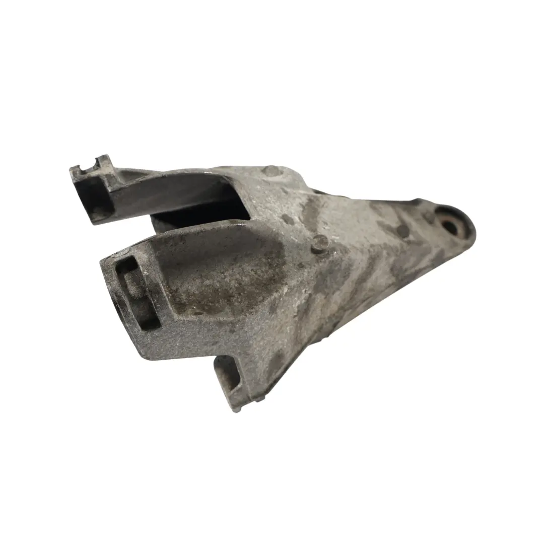 Volkswagen Transporter T5 Supporto Staffa Motore Posteriore 2.5 TDI 7H0199370J - SKU 7H0199370L - Numero di parte 7H0199370L