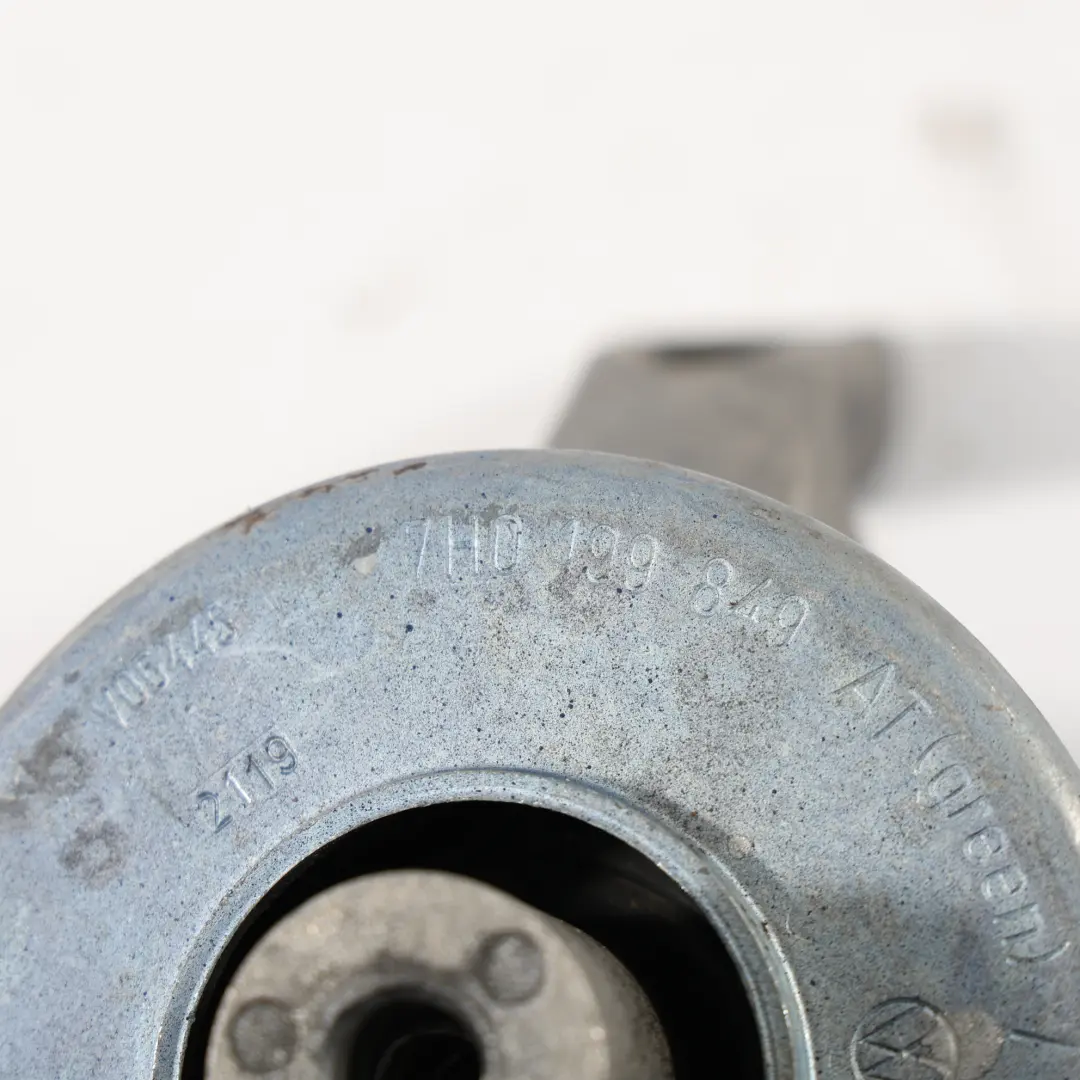 Volkswagen Transporter T5 Soporte Motor Caja Cambios Manual Trasero - SKU 7H0199849AT - Número de pieza 7H0199849AT