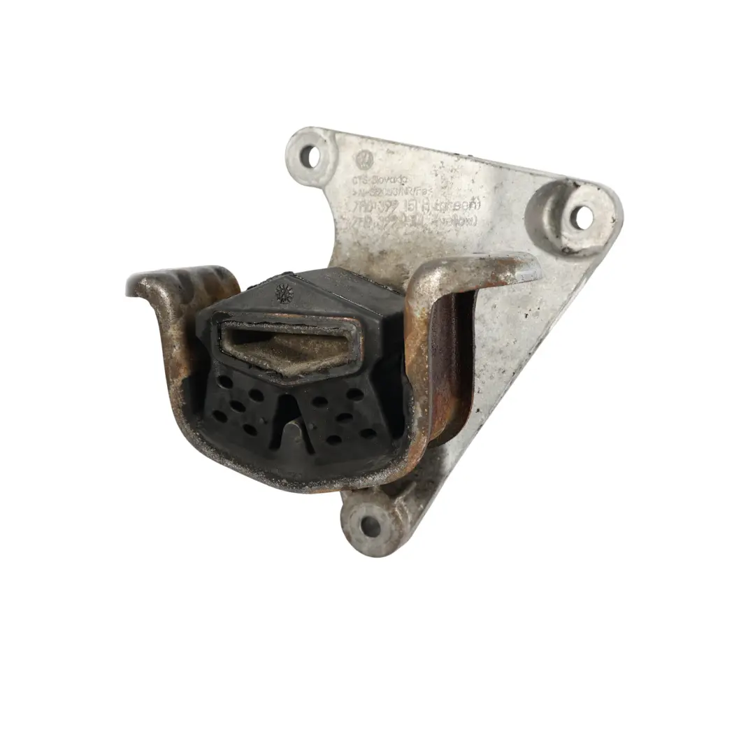 Soporte Caja Cambios Manual Izquierdo 2.5 TDI para Volkswagen T5 con número de pieza 7H0399151H Volkswagen T5 Soporte Caja Cambios Manual Izquierdo 2.5 TDI - SKU 7H0399151H - Número de pieza 7H0399151H