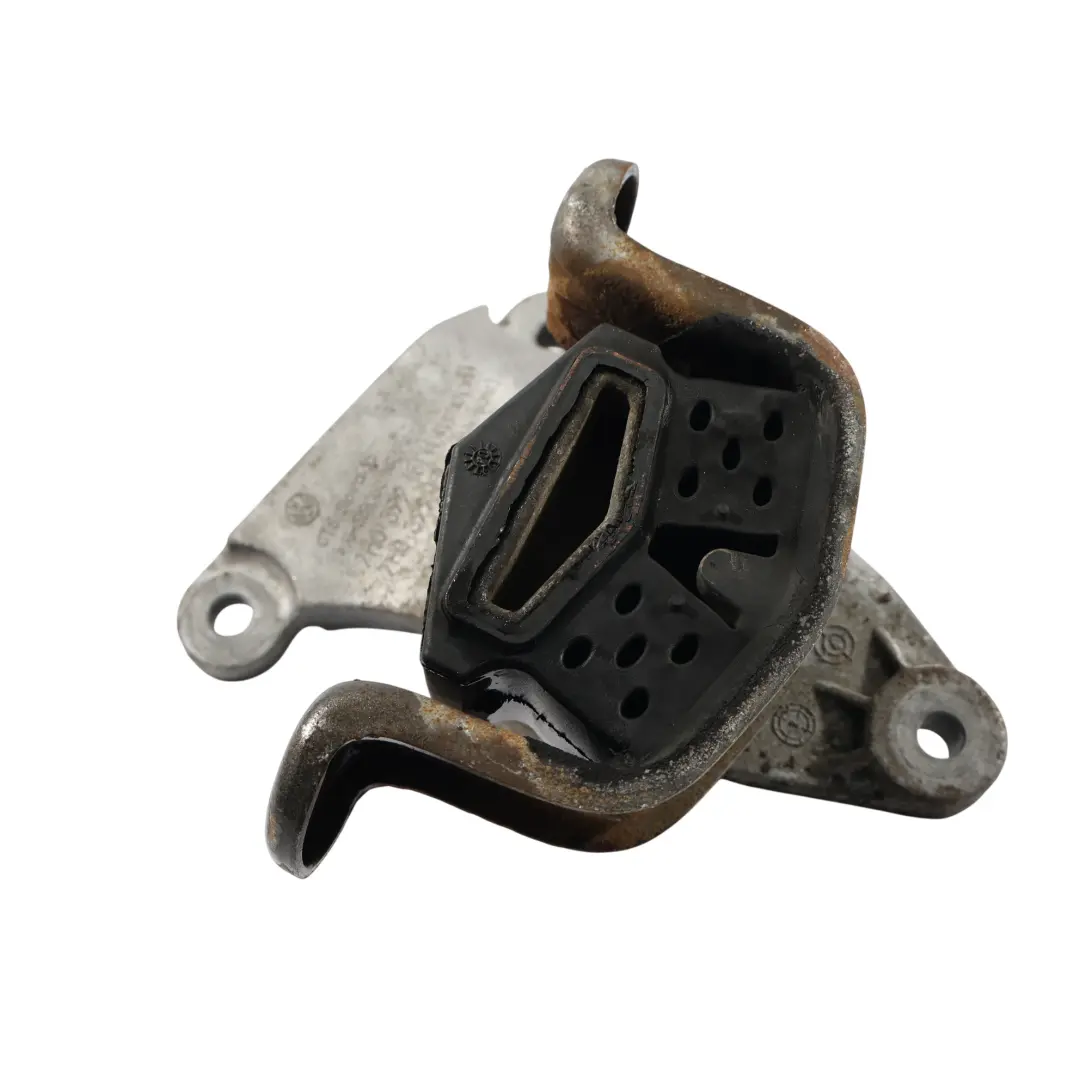 Support Boîte Manuelle Gauche 2.5 TDI pour Volkswagen VW Transporter T5 à propos du numéro de pièce 7H0399151H Volkswagen VW Transporter T5 Support Boîte Manuelle Gauche 2.5 TDI - SKU 7H0399151H - Numéro de pièce 7H0399151H