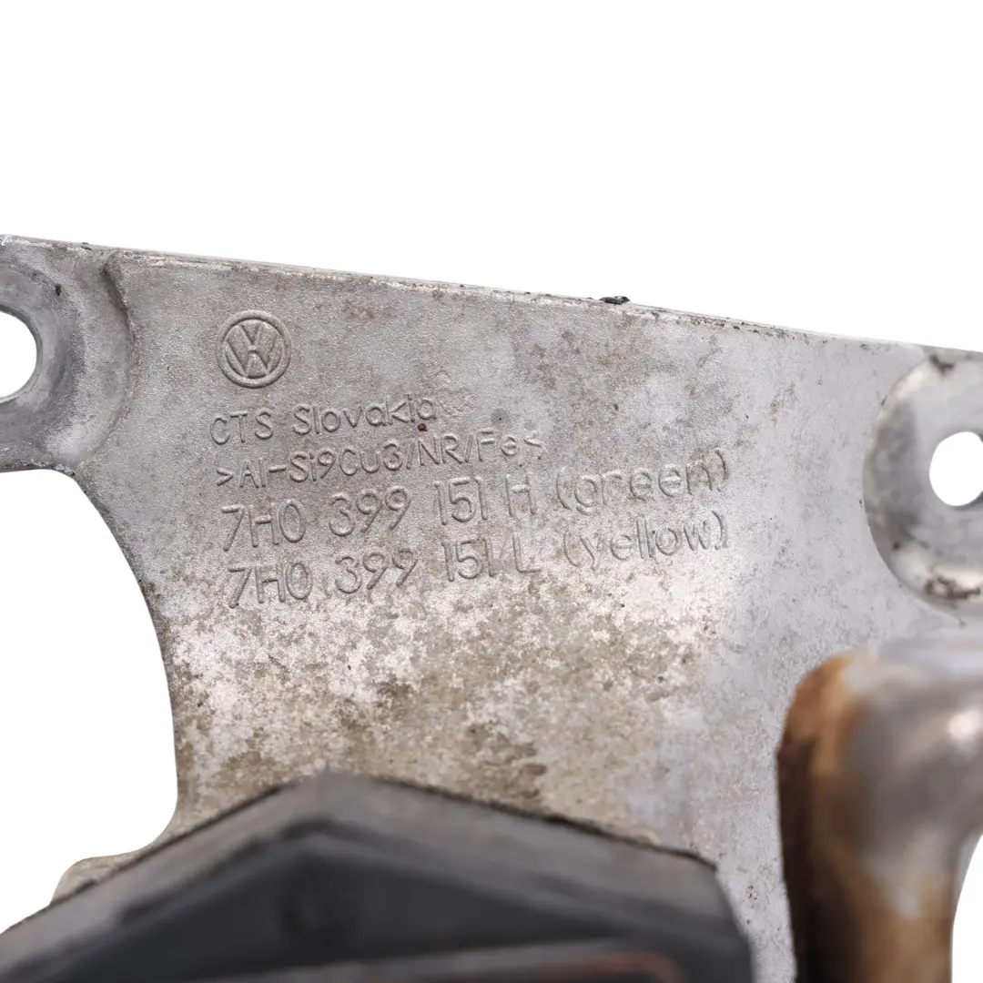 Soporte Caja Cambios Manual Izquierdo 2.5 TDI para Volkswagen T5 con número de pieza 7H0399151H Volkswagen T5 Soporte Caja Cambios Manual Izquierdo 2.5 TDI - SKU 7H0399151H - Número de pieza 7H0399151H