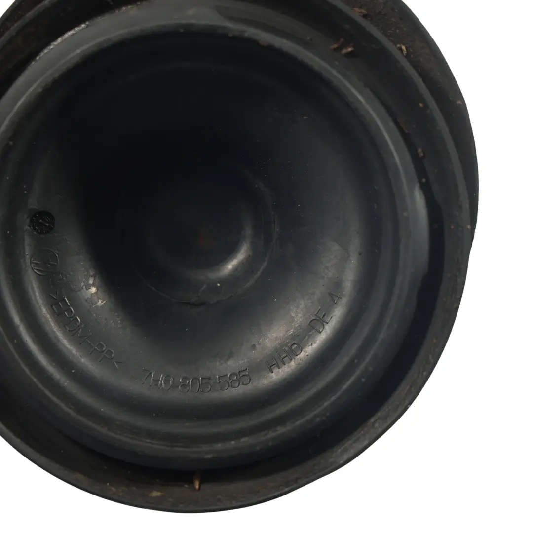 Zestaw Osłon Amortyzatora Przedniego do Volkswagen Transporter T5 o numerze 7H0805585 Volkswagen Transporter T5 Zestaw Osłon Amortyzatora Przedniego - SKU 7H0805585 - Numer Części 7H0805585