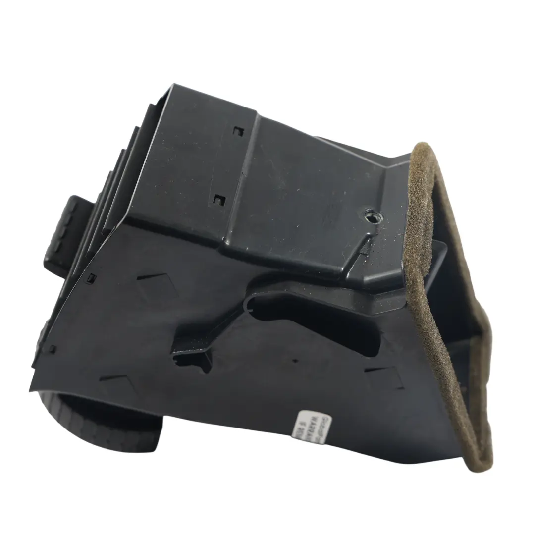 Volkswagen Transporter T5 Front Dashboard Air Vent Centre Left N/S 7H0815706E - SKU 7H0815705E - Part number 7H0815705E