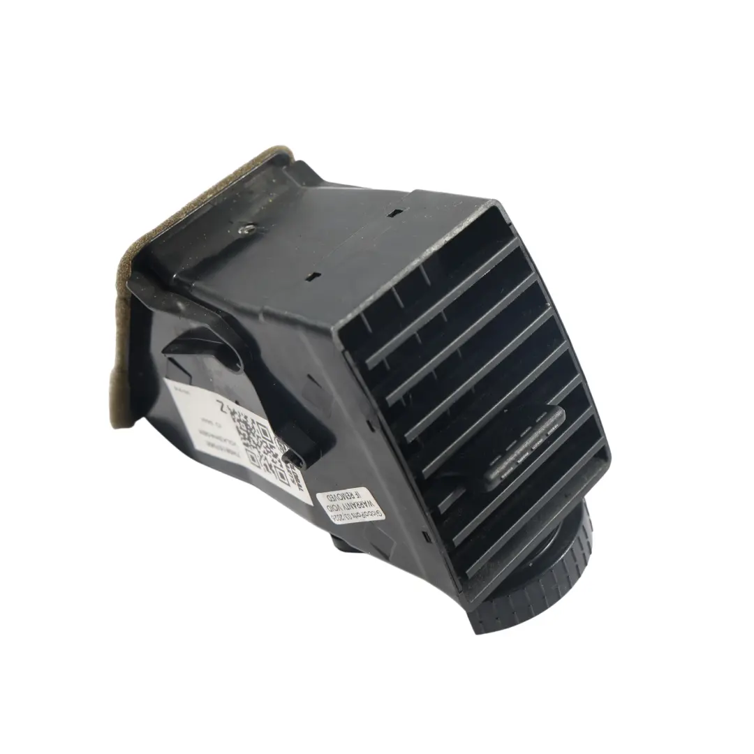 Kratka Nawiewu Deski Środek Prawa do Volkswagen Transporter T5 o numerze 7H0815706E Volkswagen Transporter T5 Kratka Nawiewu Deski Środek Prawa - SKU 7H0815706E - Numer Części 7H0815706E