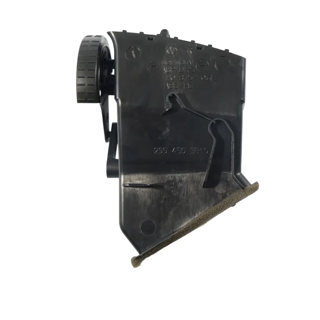 Front Dashboard Air Vent Centre Right O/S to Volkswagen Transporter T5 with Part number 7H0815706E Volkswagen Transporter T5 Front Dashboard Air Vent Centre Right O/S - SKU 7H0815706E - Part number 7H0815706E