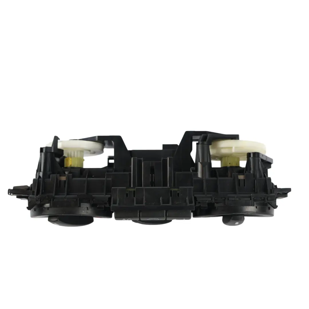 Interruttore Controllo A/C Riscaldamento per Volkswagen Transporter T5 con numero di parte 7H0820045AL Volkswagen Transporter T5 Interruttore Controllo A/C Riscaldamento - SKU 7H0820045AL - Numero di parte 7H0820045AL