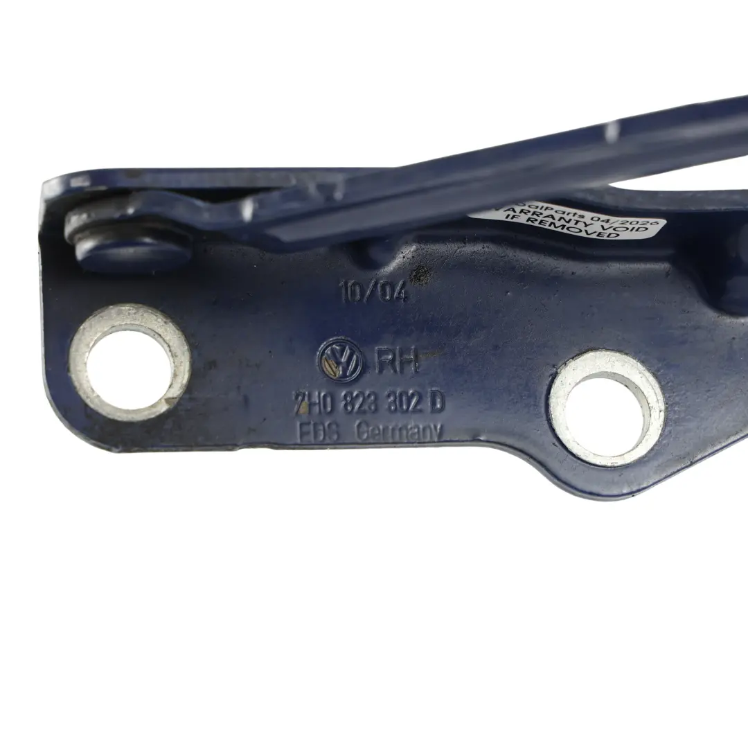 Charnière Capot Droite Bleu Indien L5M pour Volkswagen Transporter T5 à propos du numéro de pièce 7H0823302D Volkswagen Transporter T5 Charnière Capot Droite Bleu Indien L5M - SKU 7H0823302D-INBL - Numéro de pièce 7H0823302D