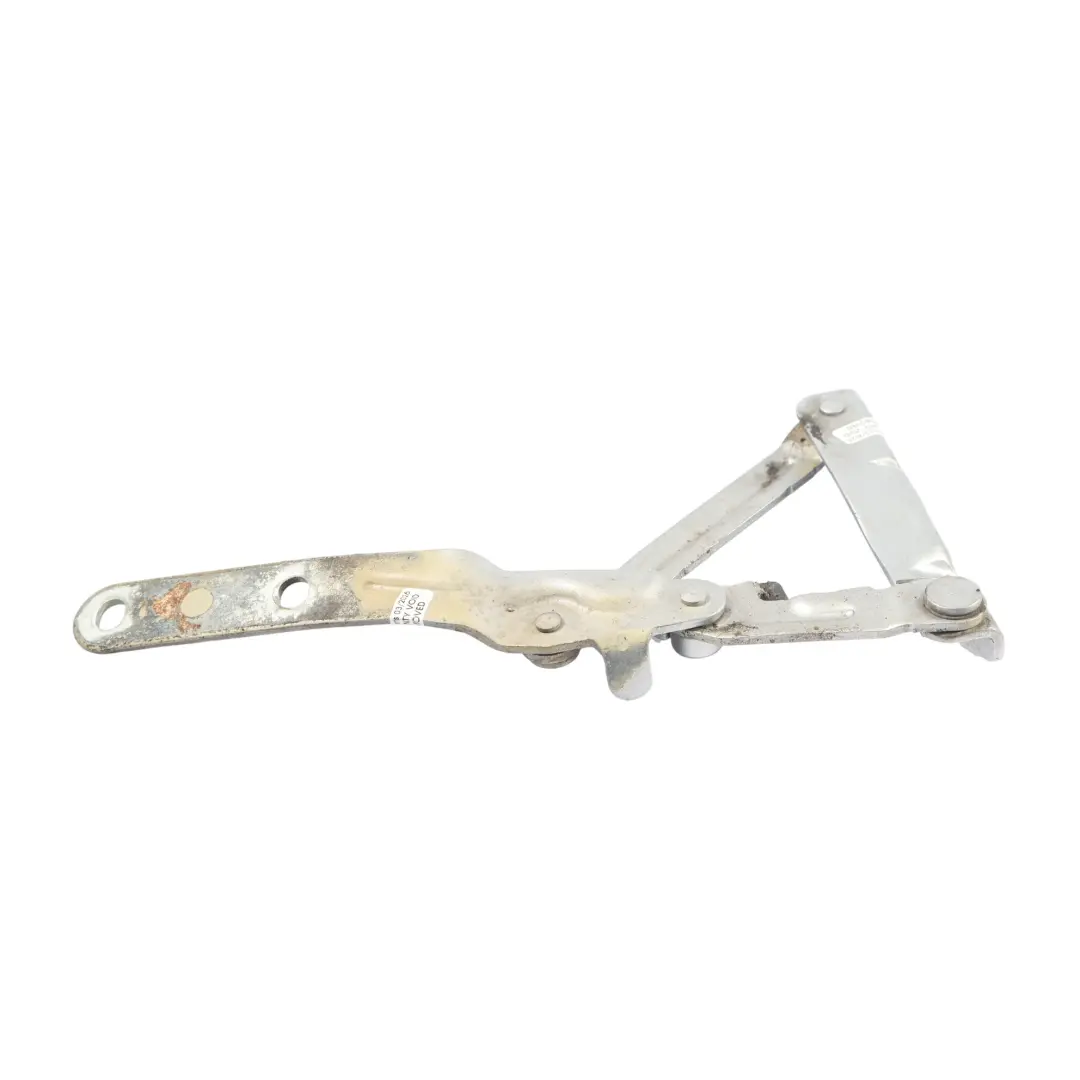 Zawias Maski Prawy Srebrny Reflex Silver A7W do Volkswagen Transporter T5 o numerze 7H0823302D Volkswagen Transporter T5 Zawias Maski Prawy Srebrny Reflex Silver A7W - SKU 7H0823302D-RES - Numer Części 7H0823302D