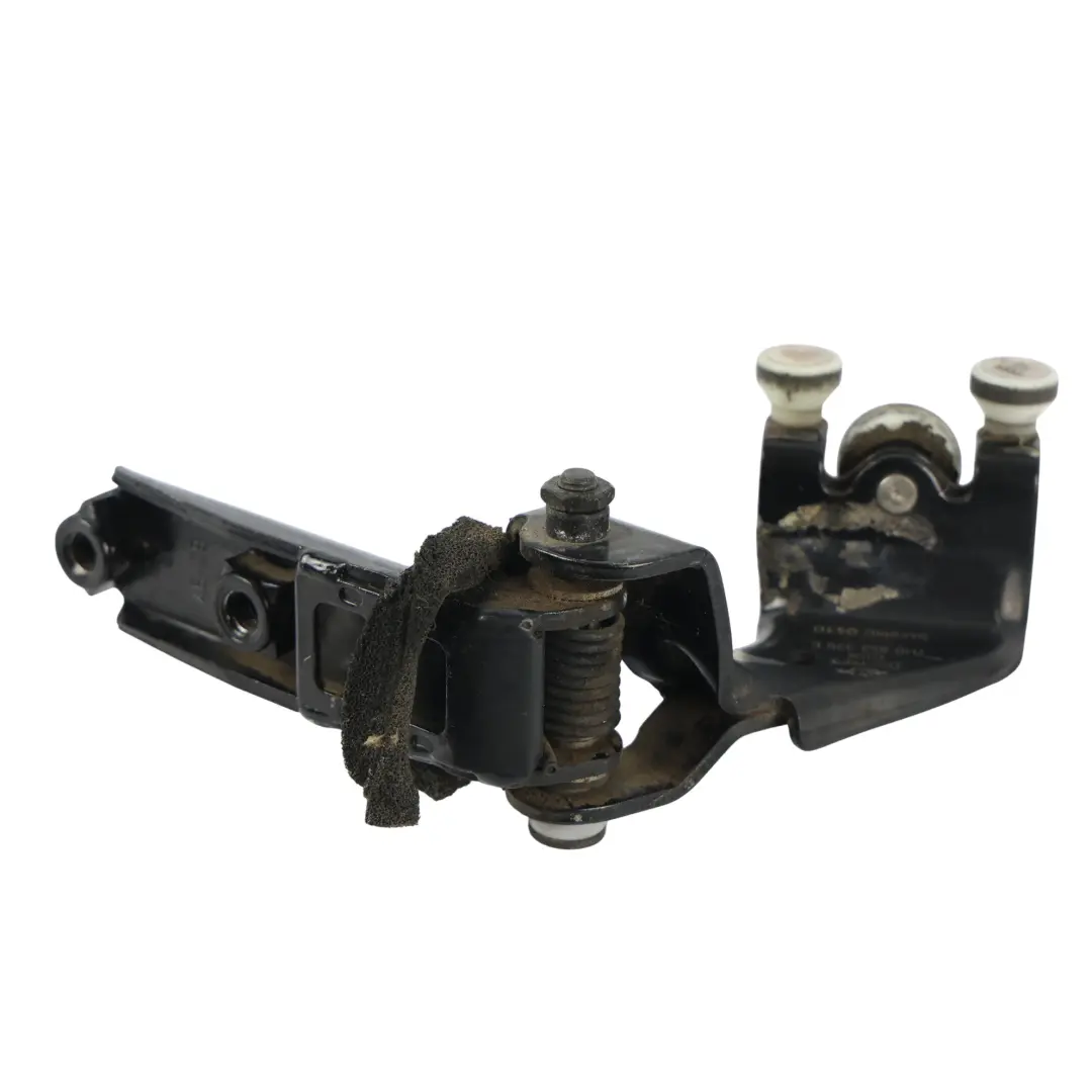 Sliding Door Left N/S Hinge Guide Roller Manual to VW Transporter T5 with Part number 7H0843335E VW Transporter T5 Sliding Door Left N/S Hinge Guide Roller Manual - SKU 7H0843335E - Part number 7H0843335E