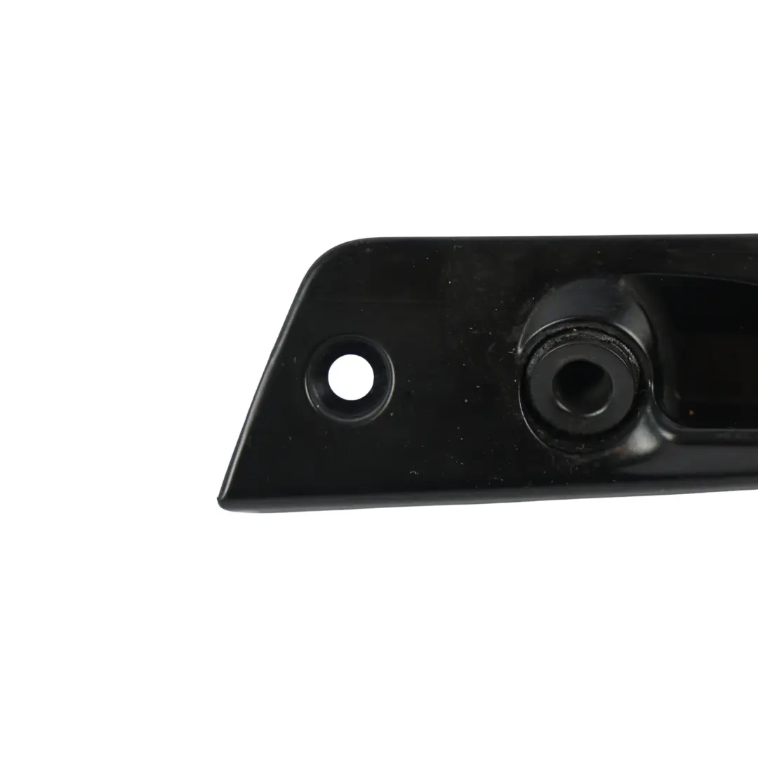 Rygiel Płytka Drzwi Przesuwnych Prawo do Volkswagen Transporter T5 o numerze 7H0843638E Volkswagen Transporter T5 Rygiel Płytka Drzwi Przesuwnych Prawo - SKU 7H0843638E - Numer Części 7H0843638E