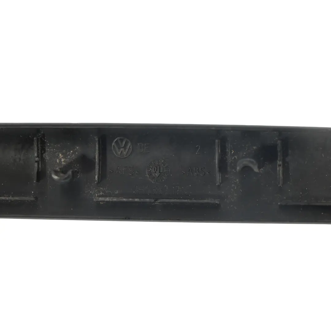 Copertura Maniglia Anteriore Sinistra Destra per VW Transporter T5 con numero di parte 7H0867171C VW Transporter T5 Copertura Maniglia Anteriore Sinistra Destra - SKU 7H0867171C - Numero di parte 7H0867171C