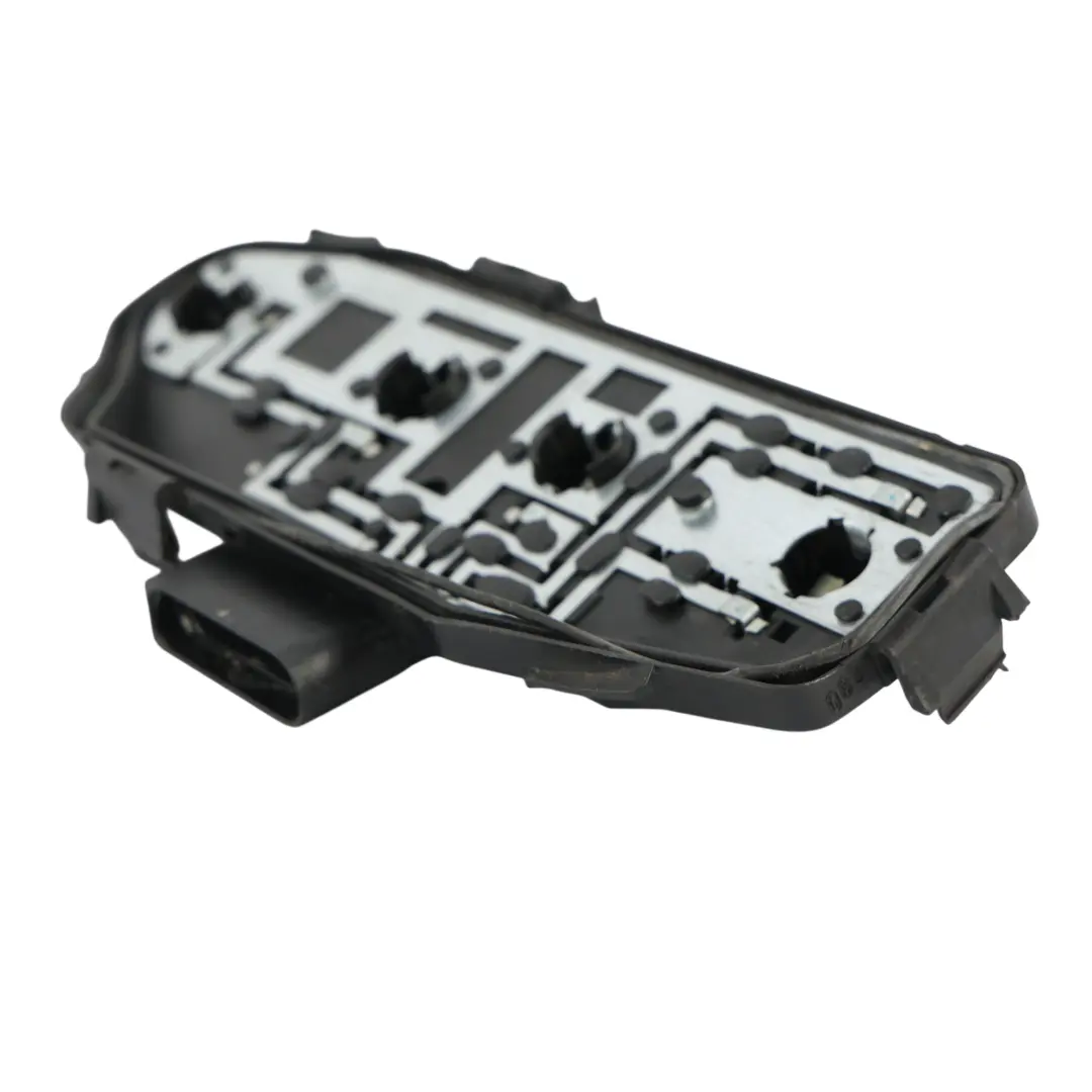 Support Ampoule Feu Arrière Droit pour Volkswagen Transporter T5 à propos du numéro de pièce 7H0945258A Volkswagen Transporter T5 Support Ampoule Feu Arrière Droit - SKU 7H0945258A - Numéro de pièce 7H0945258A