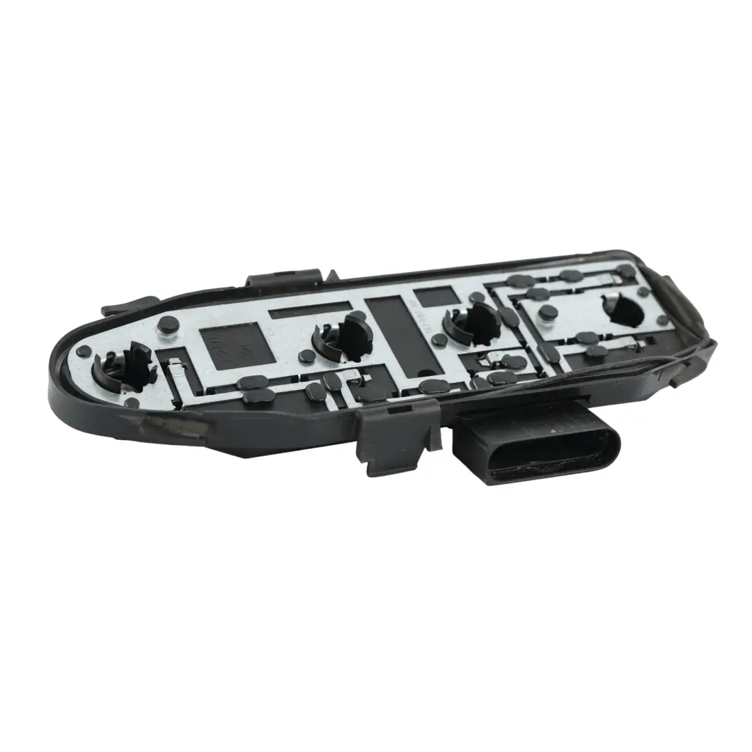 Support Ampoule Feu Arrière Droit pour Volkswagen Transporter T5 à propos du numéro de pièce 7H0945258A Volkswagen Transporter T5 Support Ampoule Feu Arrière Droit - SKU 7H0945258A - Numéro de pièce 7H0945258A