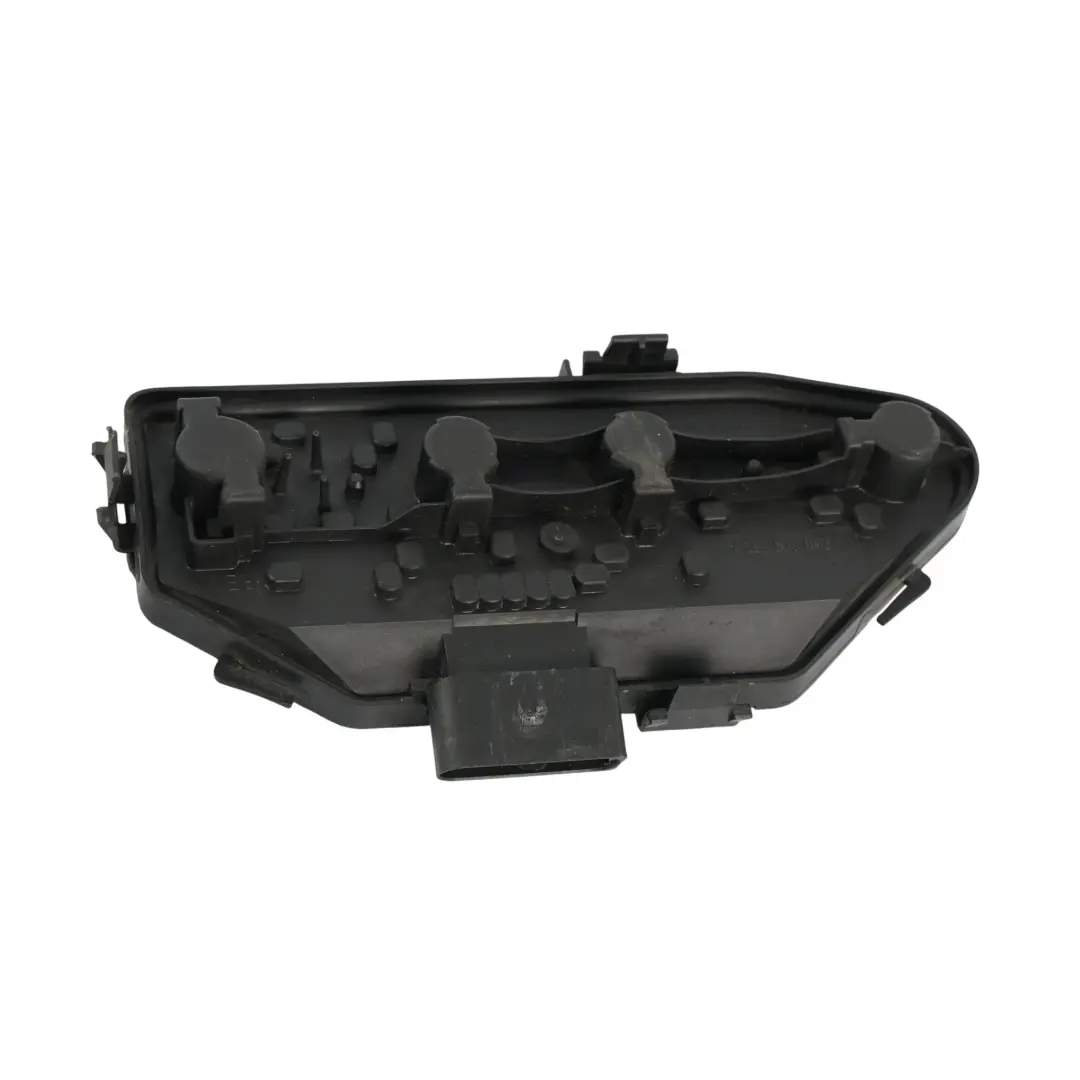 Volkswagen Transporter T5 Wkład Oprawa Lampy Tył Prawo - SKU 7H0945258A - Numer Części 7H0945258A