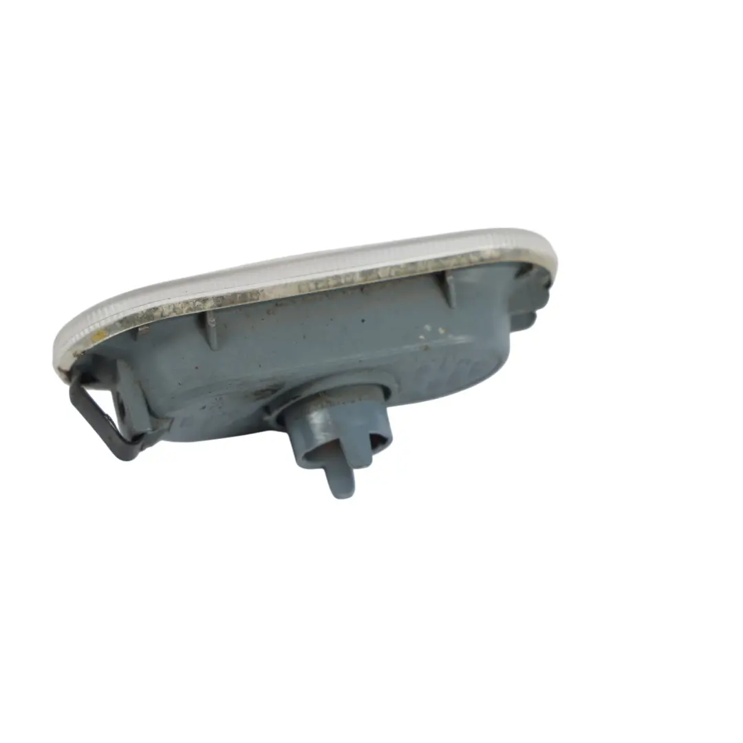 Freccia Anteriore Sinistra Destra per Volkswagen Transporter T5 con numero di parte 7H0949117 Volkswagen Transporter T5 Freccia Anteriore Sinistra Destra - SKU 7H0949117 - Numero di parte 7H0949117