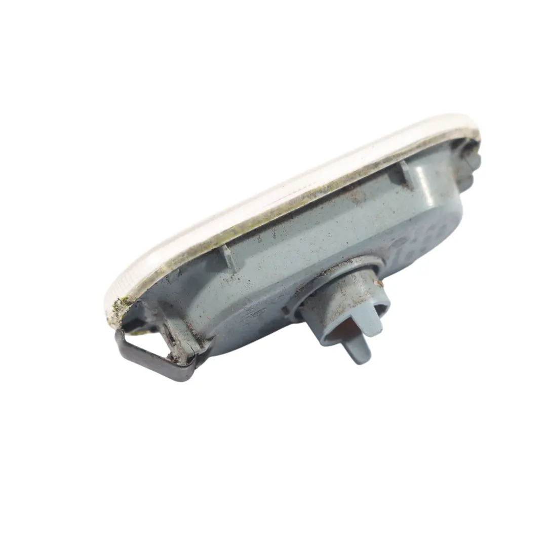 Indicatore Laterale Anteriore Lampada Segnale per Volkswagen T5 con numero di parte 7H0949117A Volkswagen T5 Indicatore Laterale Anteriore Lampada Segnale - SKU 7H0949117A-1 - Numero di parte 7H0949117A