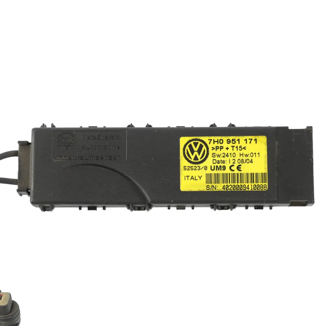 Tylny Czujnik Ultradźwiękowy do Volkswagen Transporter T5 o numerze 7H0951171 Volkswagen Transporter T5 Tylny Czujnik Ultradźwiękowy - SKU 7H0951171 - Numer Części 7H0951171