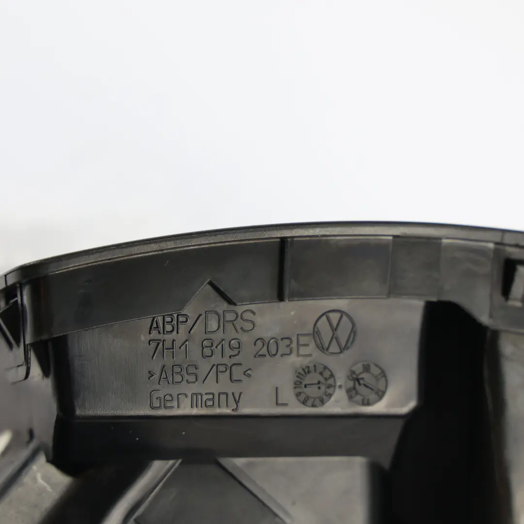 A/C Air Condition Vent Left N/S to Volkswagen Transporter T5 Caravelle with Part number 7H1819203E Volkswagen Transporter T5 Caravelle A/C Air Condition Vent Left N/S - SKU 7H1819203E - Part number 7H1819203E