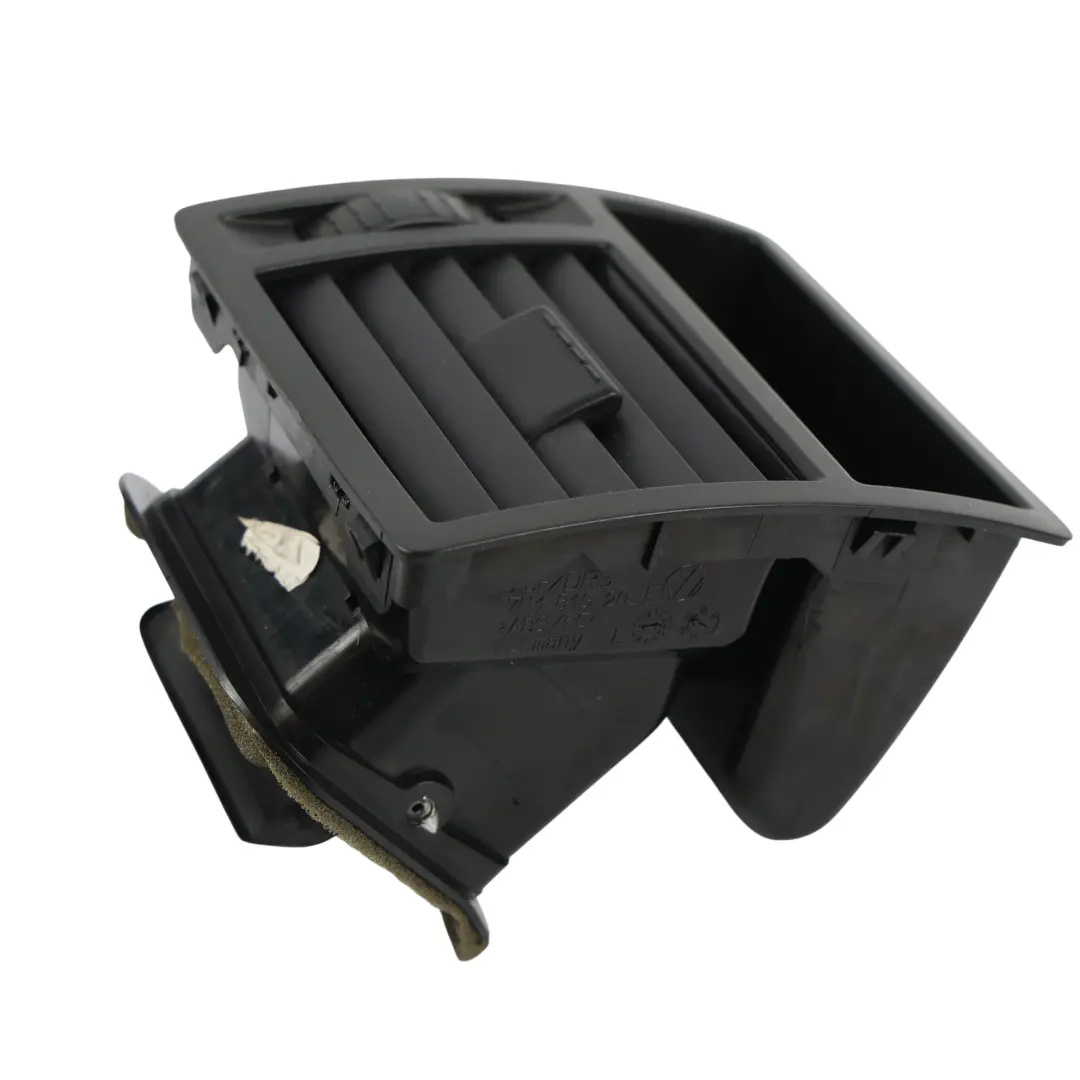 Rejilla A/C Izquierda para Volkswagen Transporter T5 Caravelle con número de pieza 7H1819203E Volkswagen Transporter T5 Caravelle Rejilla A/C Izquierda - SKU 7H1819203E - Número de pieza 7H1819203E