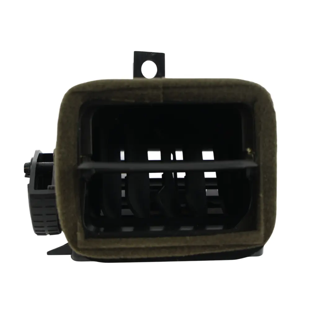 Kratka Nawiewu Klimatyzacji Prawo do Volkswagen Transporter T5 o numerze 7H1819204E Volkswagen Transporter T5 Kratka Nawiewu Klimatyzacji Prawo - SKU 7H1819204E - Numer Części 7H1819204E