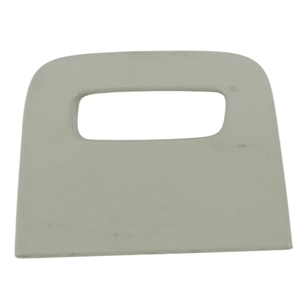 Clip Cintura Posteriore Destro Grigio per VW Transporter T5 Caravelle con numero di parte 7H9857186B VW Transporter T5 Caravelle Clip Cintura Posteriore Destro Grigio - SKU 7H9857186B - Numero di parte 7H9857186B