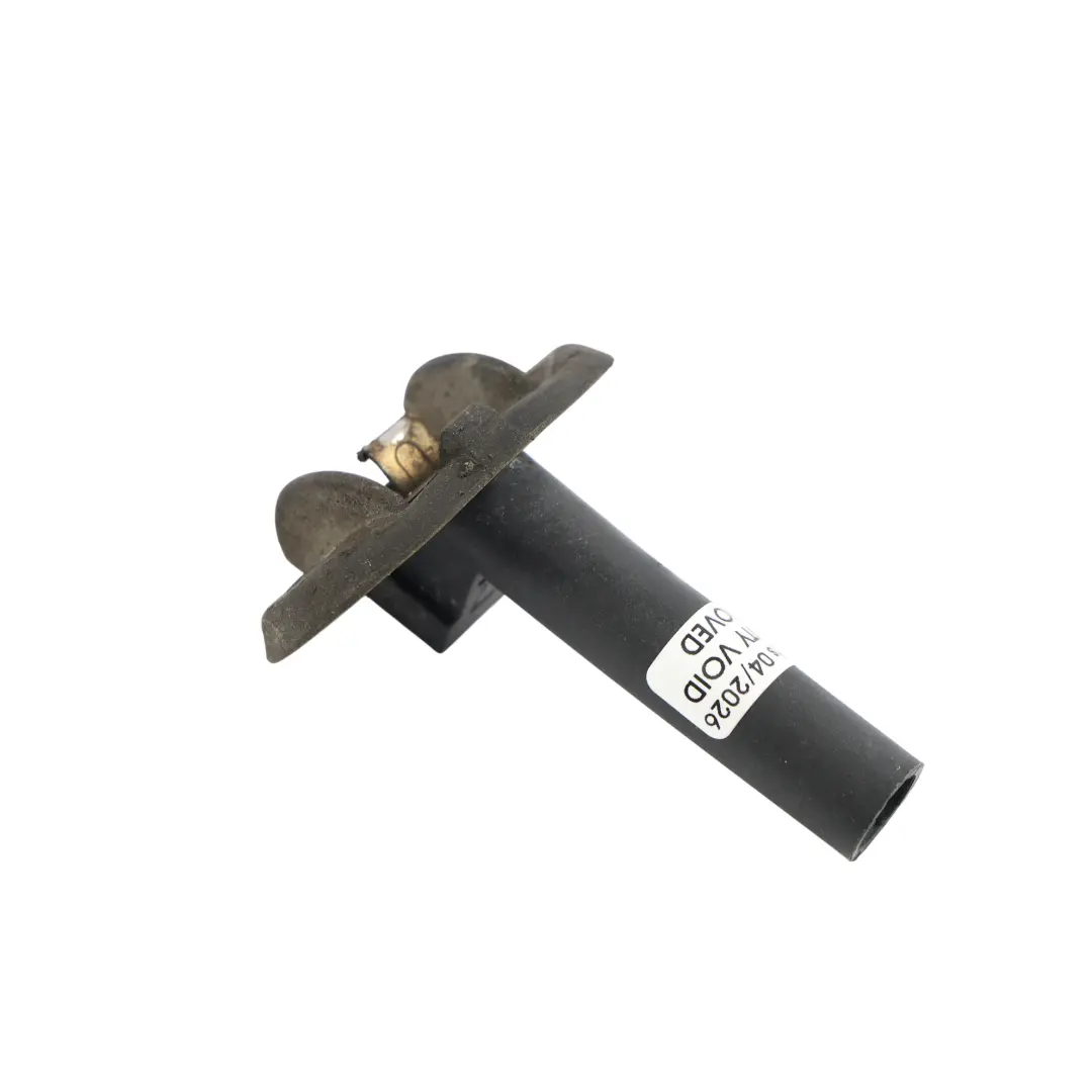 Volkswagen Touareg 7L Actuador Cerradura Guía Manga Combustible - SKU 7L0810899 - Número de pieza 7L0810899