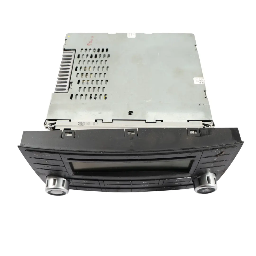 7L Radio Nawigacja Odtwarzacz CD do VW Volkswagen Touareg o numerze 7L6035195 VW Volkswagen Touareg 7L Radio Nawigacja Odtwarzacz CD - SKU 7L6035195 - Numer Części 7L6035195