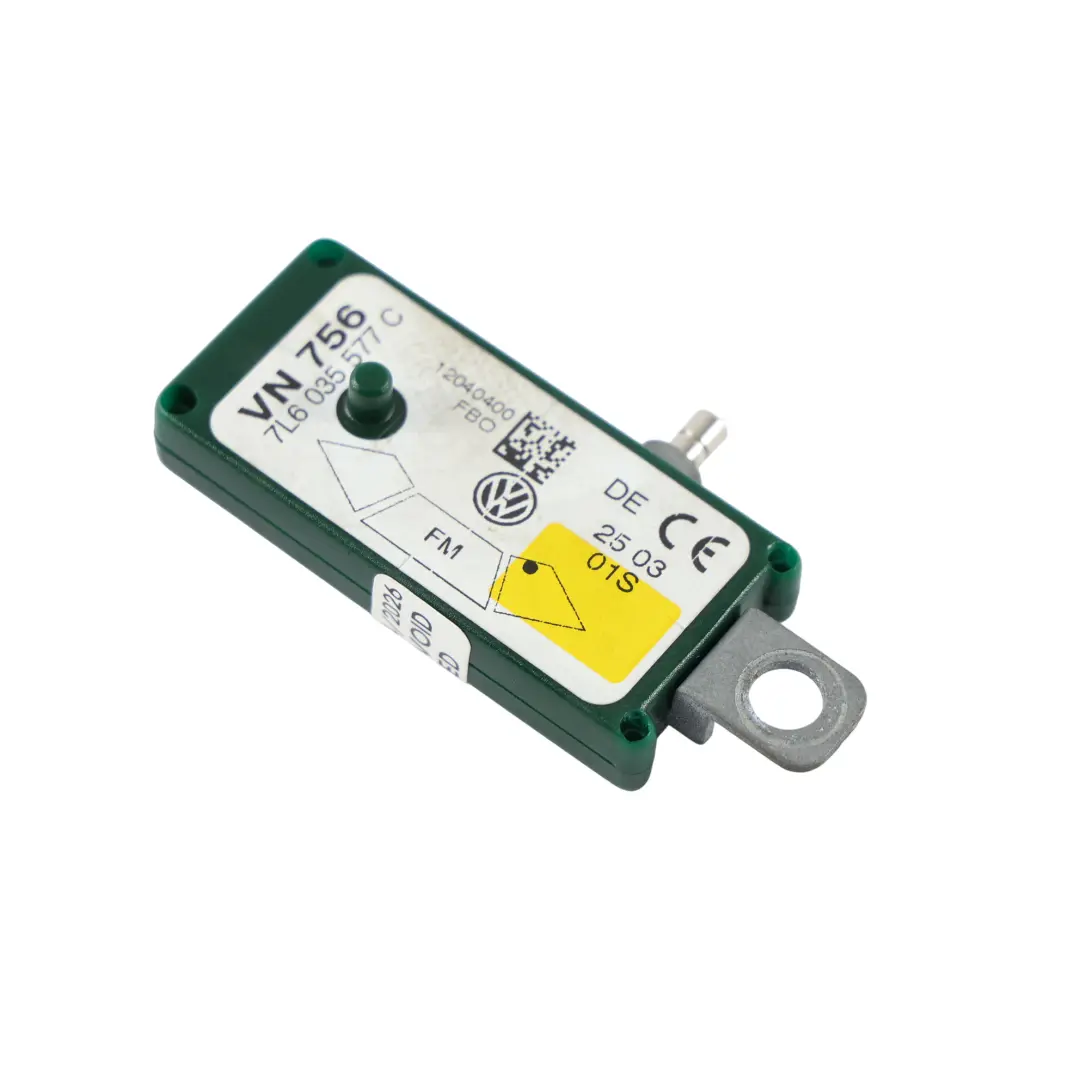 Volkswagen Touareg 7L Amplificateur Antenne FM - SKU 7L6035577C - Numéro de pièce 7L6035577C