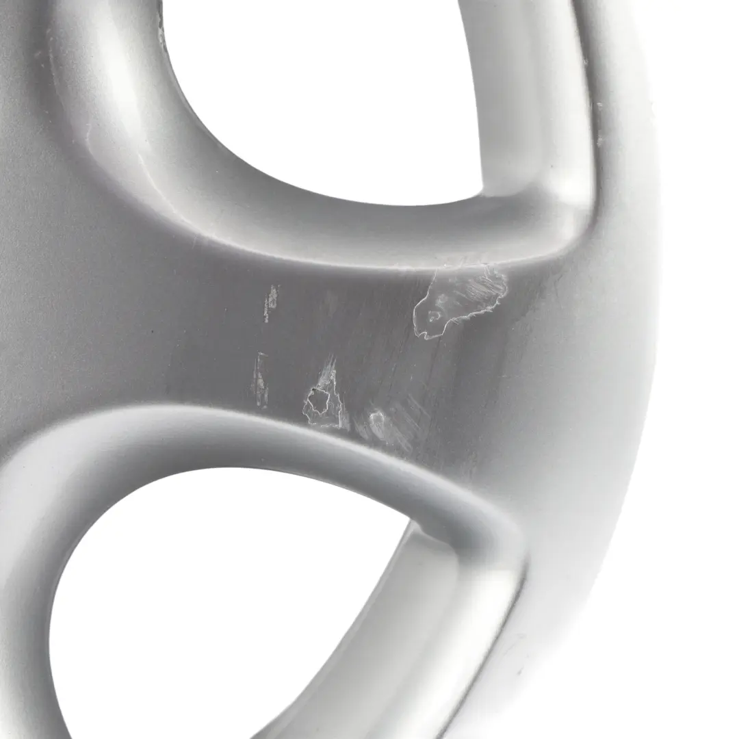 7L Jante Alliage Argent 17" 7,5J ET55 5/130 pour Volkswagen Touareg à propos du numéro de pièce 7L6601025A Volkswagen Touareg 7L Jante Alliage Argent 17" 7,5J ET55 5/130 - SKU 7L6601025A-2 - Numéro de pièce 7L6601025A