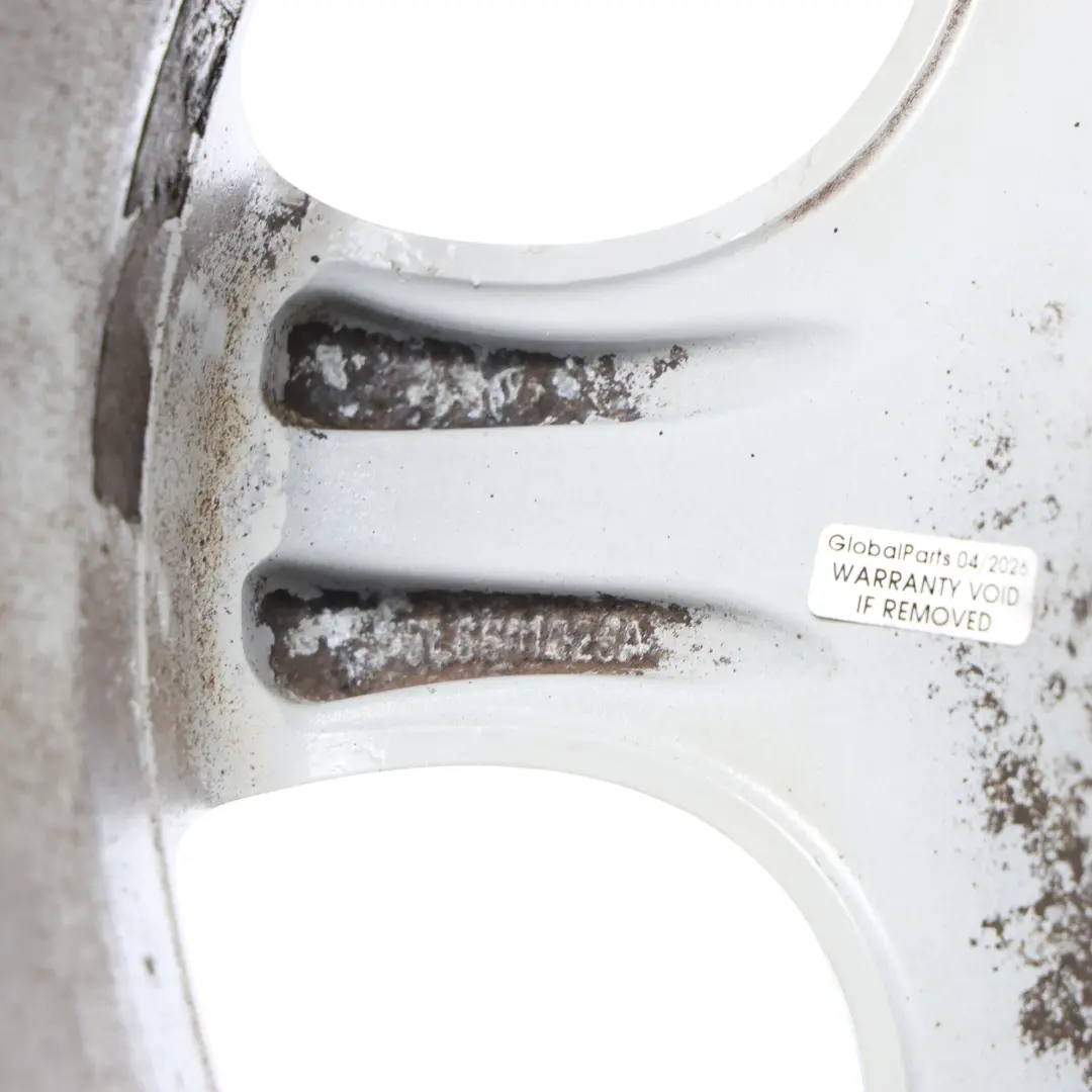 7L Cerchione Lega Argento 17" 7,5J ET55 5/130 per Volkswagen Touareg con numero di parte 7L6601025A Volkswagen Touareg 7L Cerchione Lega Argento 17" 7,5J ET55 5/130 - SKU 7L6601025A-4 - Numero di parte 7L6601025A