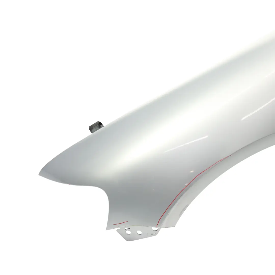 7L Panel Delantero Izquierdo Plata Reflex Metallic A7W para Volkswagen Touareg con número de pieza 7L6821101K Volkswagen Touareg 7L Panel Delantero Izquierdo Plata Reflex Metallic A7W - SKU 7L6821101K-RES - Número de pieza 7L6821101K