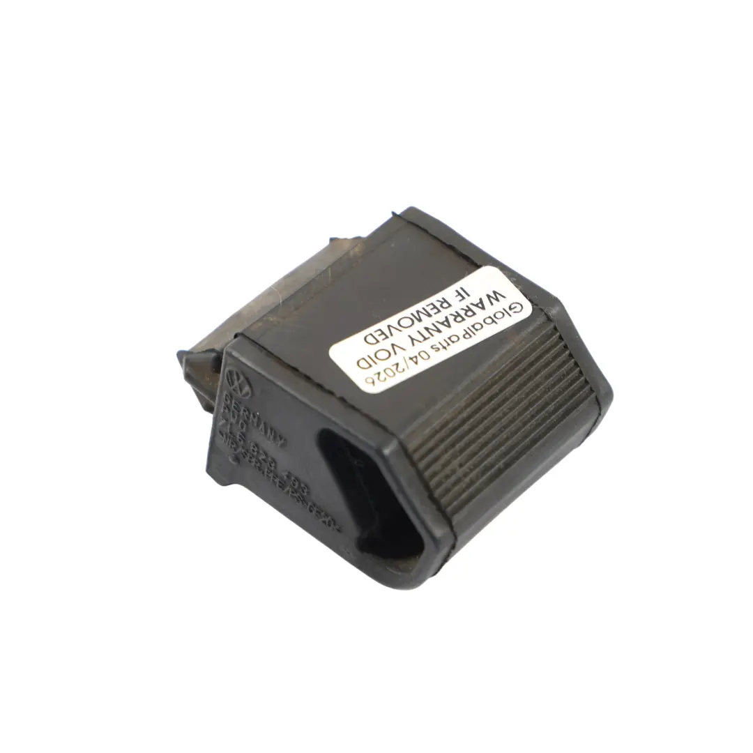 7L Guía Cubierta Capó Delantero para Volkswagen Touareg con número de pieza 7L6823493 Volkswagen Touareg 7L Guía Cubierta Capó Delantero - SKU 7L6823493 - Número de pieza 7L6823493